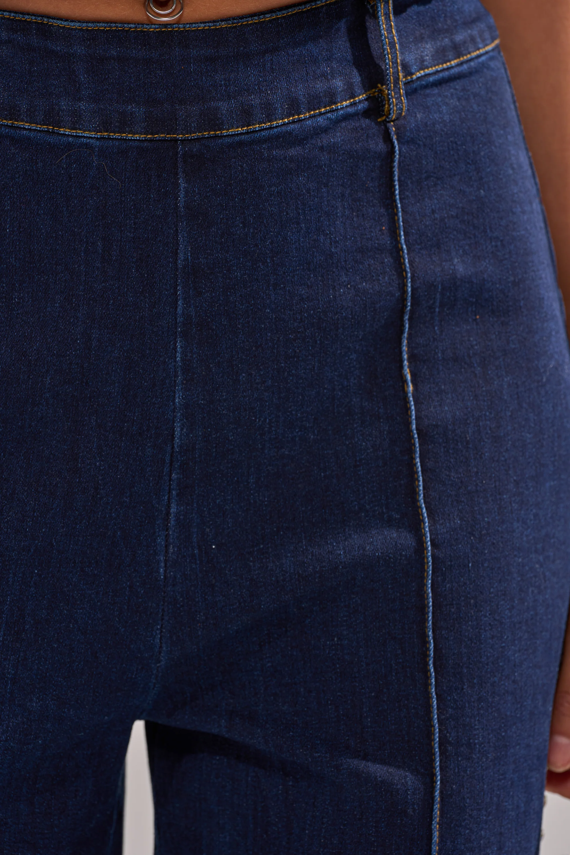 POPPIN OUT RHINESTONE DENIM PANT IN DARK WASH DENIM - Image 8
