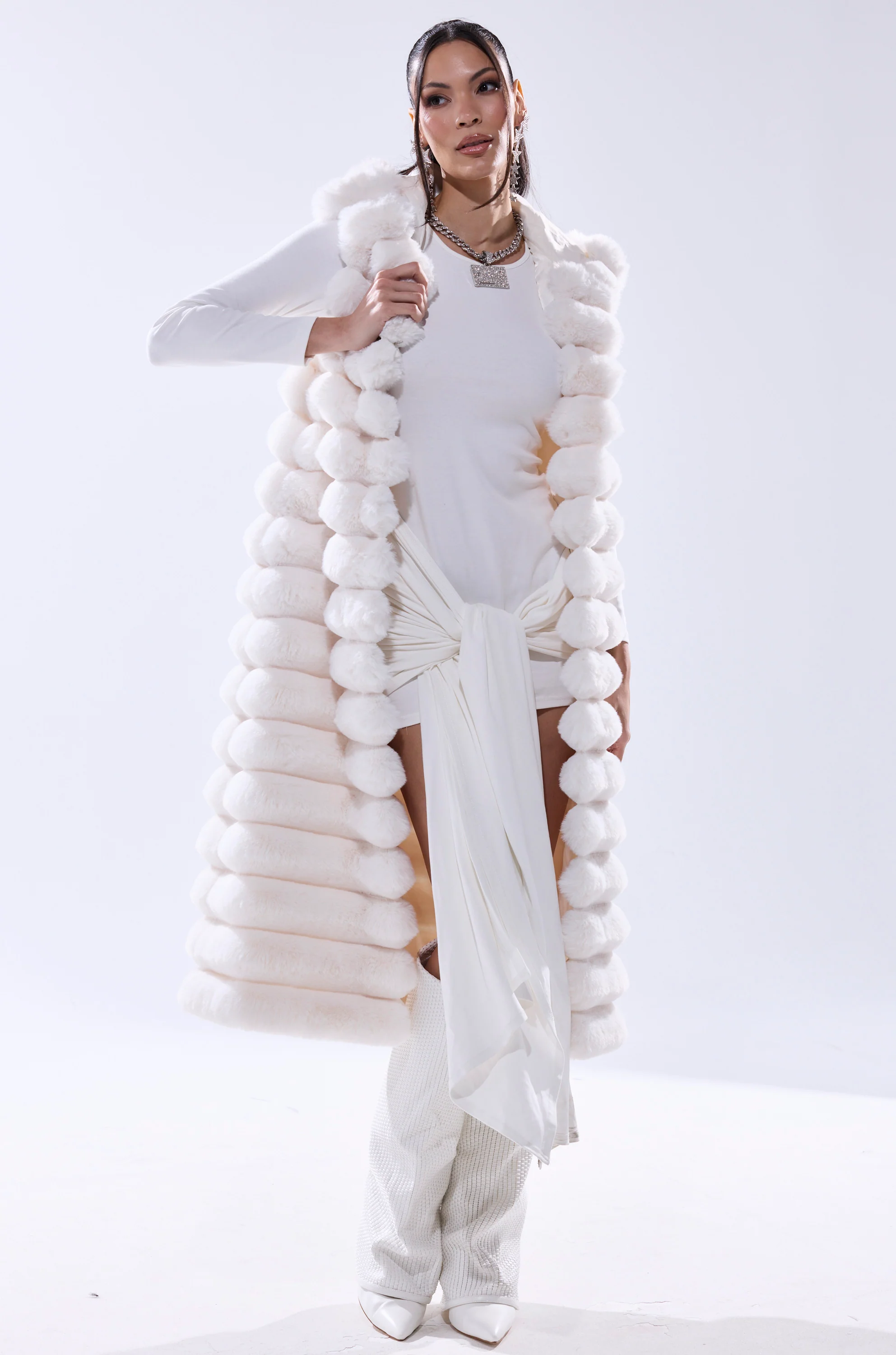 POPPY FAUX FUR HOODED VEST - Image 11
