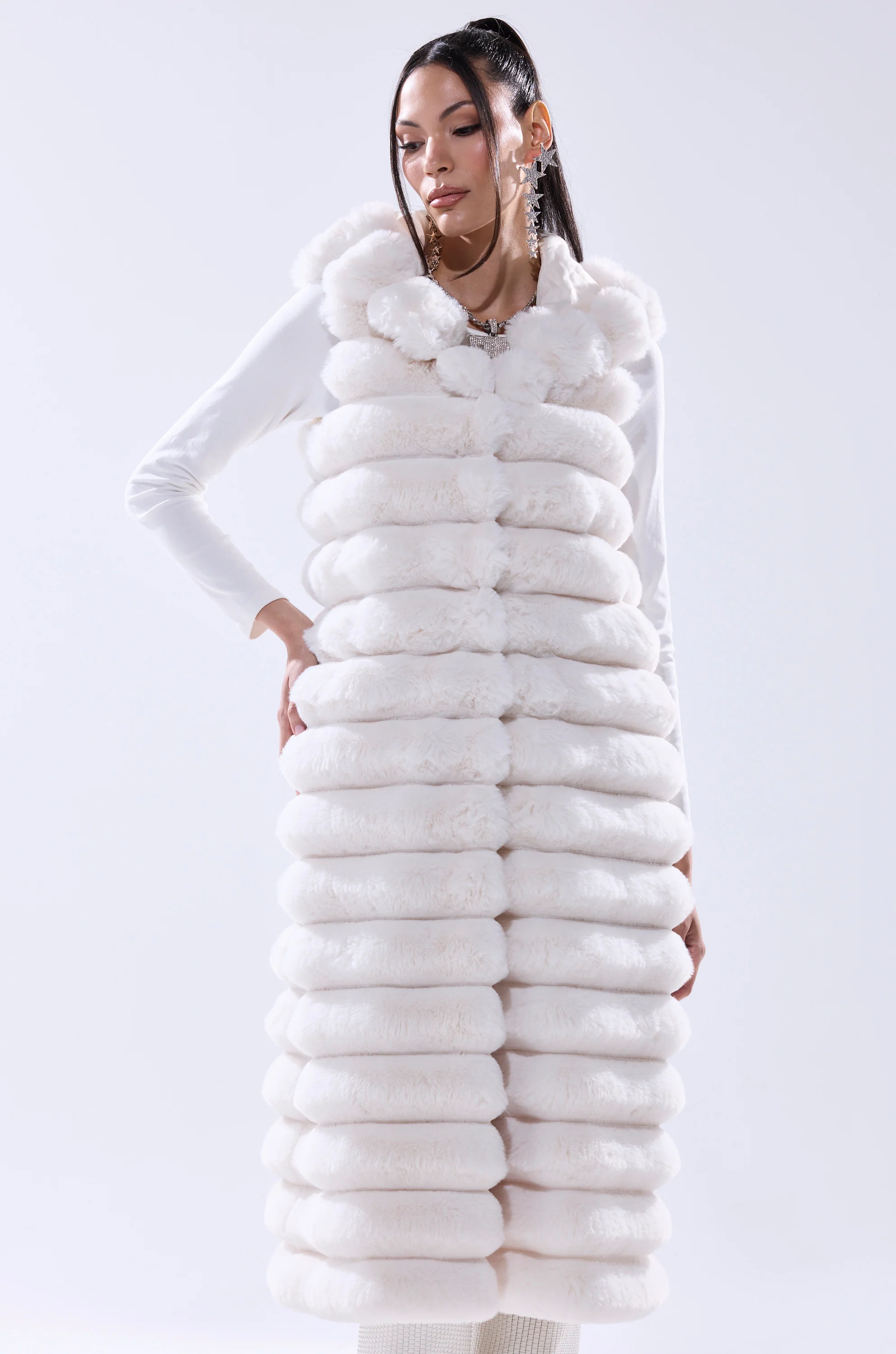 POPPY FAUX FUR HOODED VEST - Image 5