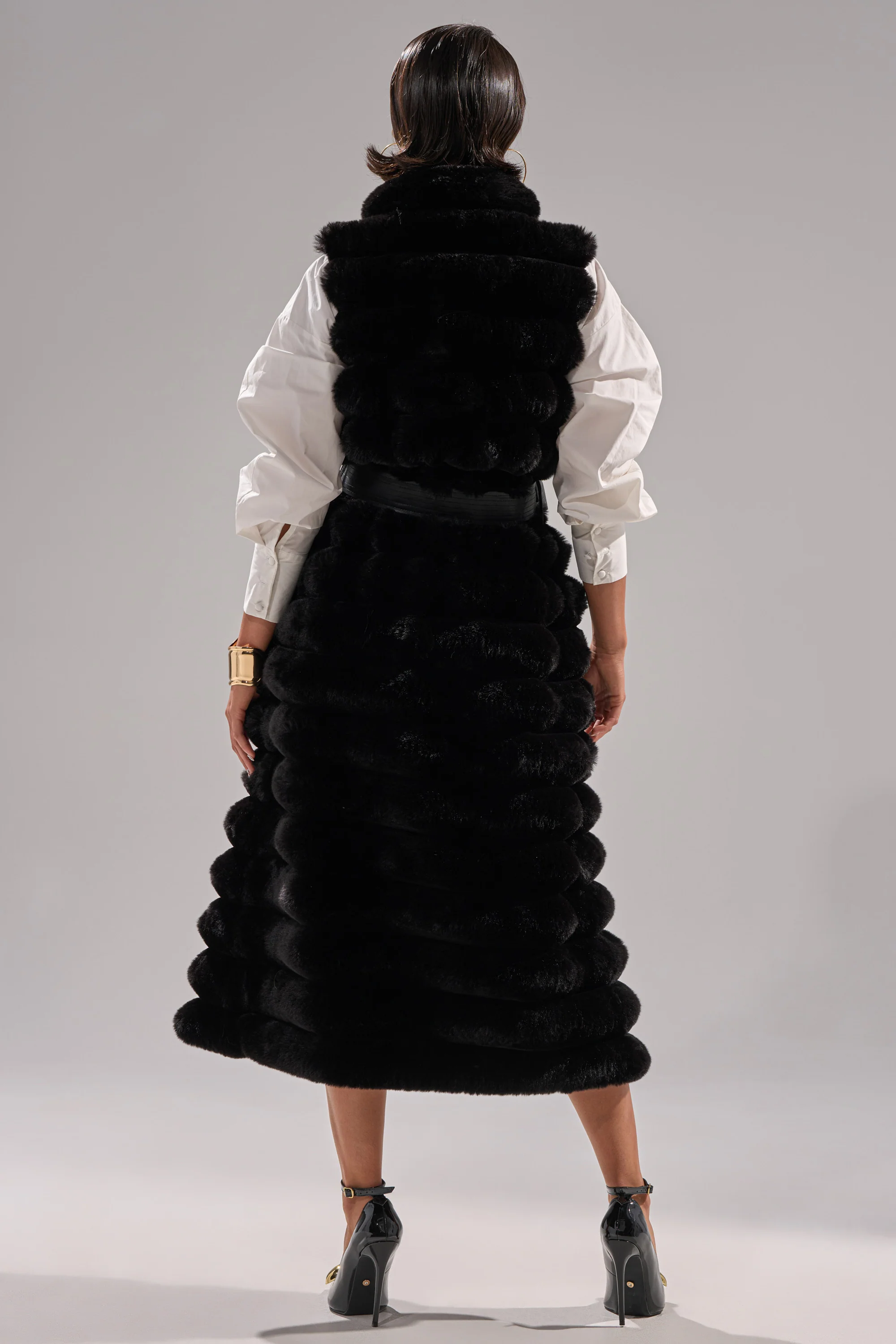 POPPY FAUX FUR VEST - Image 10
