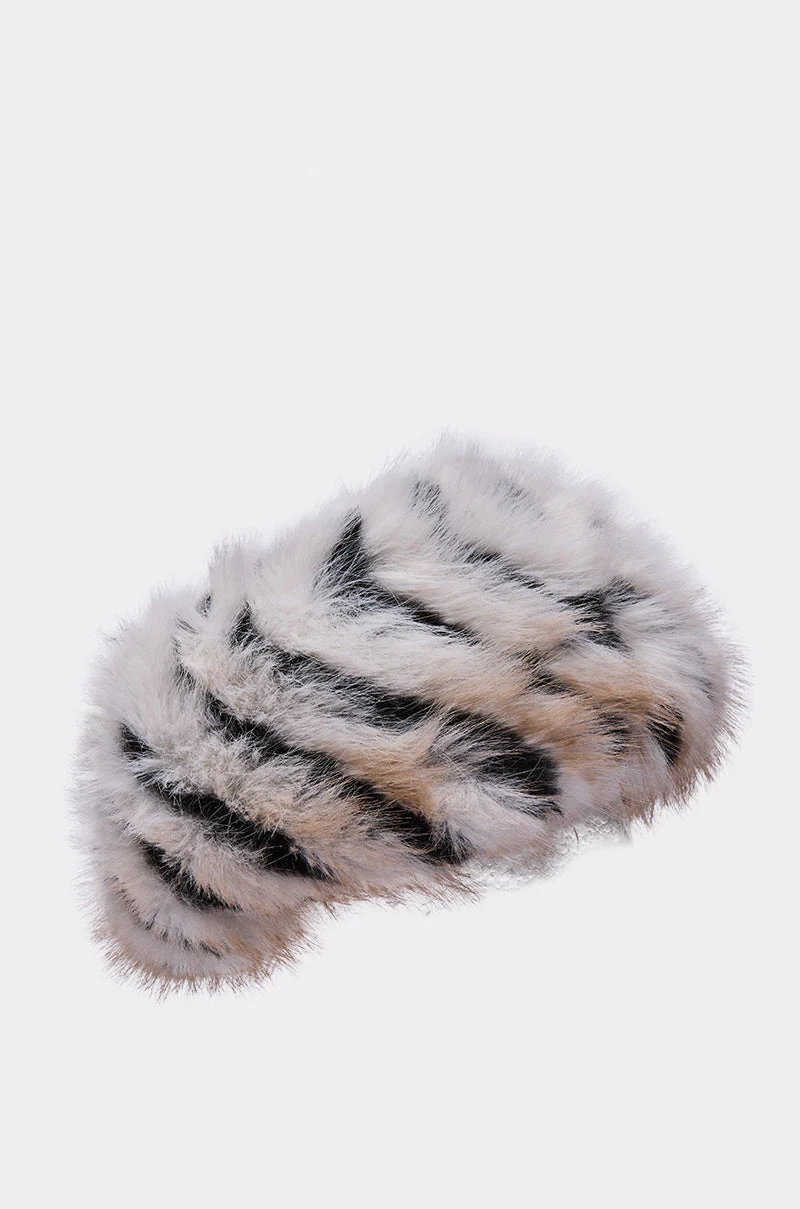 PORTIA FAUX FUR HEADBAND - Image 4