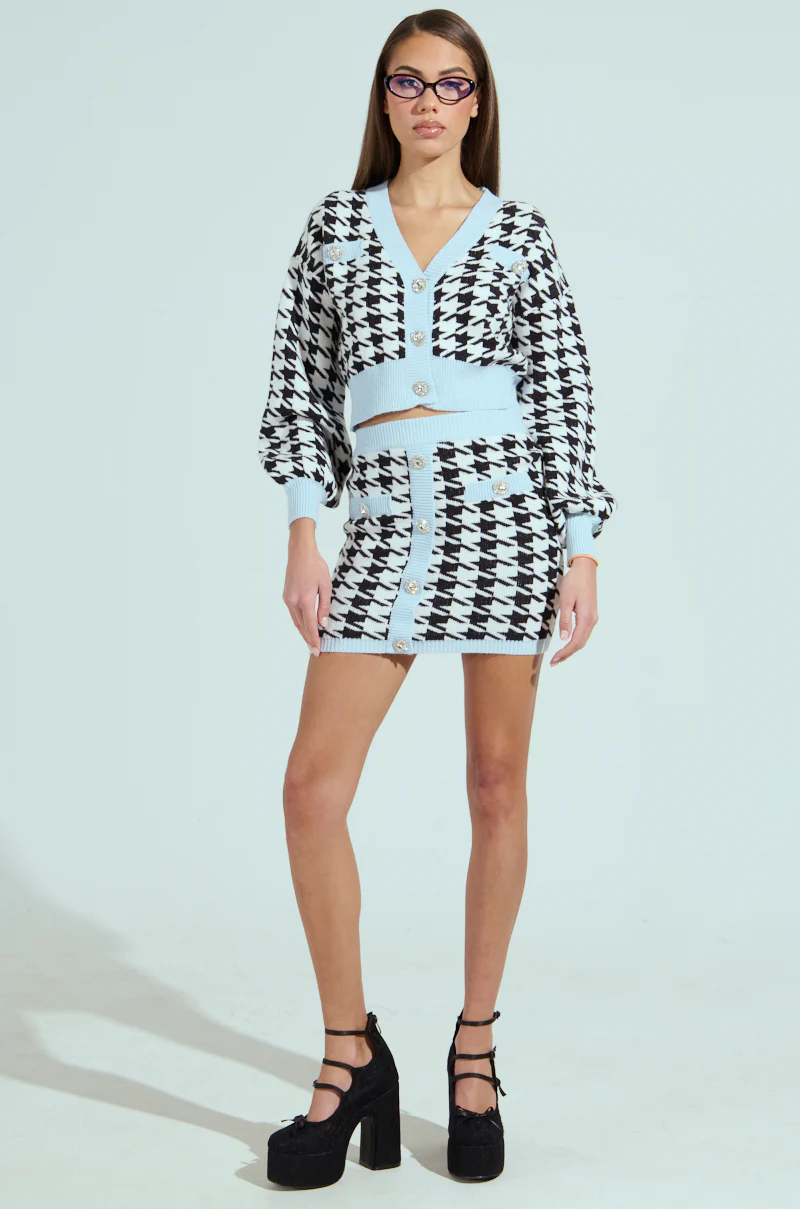 PRETTY AND POSH HOUNDSTOOTH CARDIGAN - Image 6