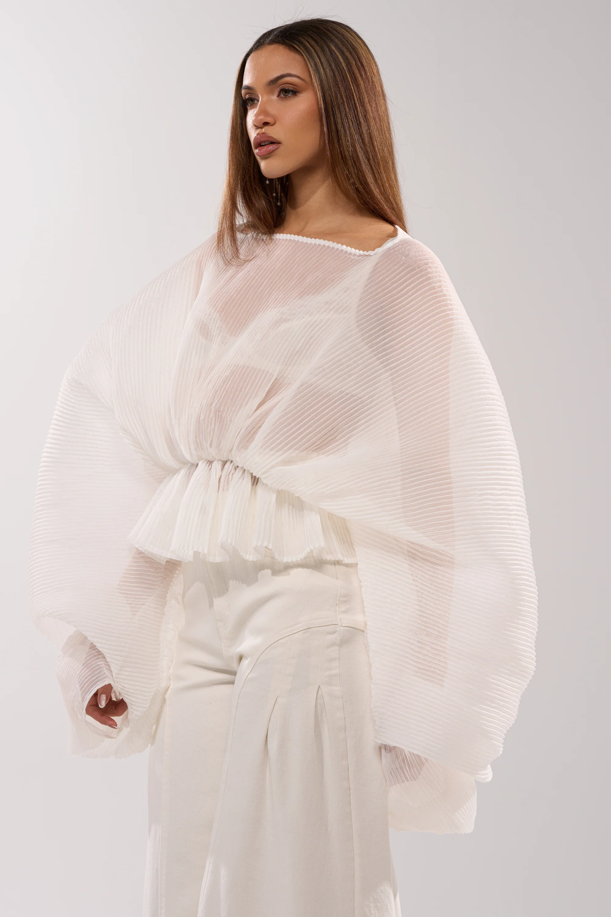 PRETTY GIRL PROBLEMS BLOUSE IN WHITE - Image 3