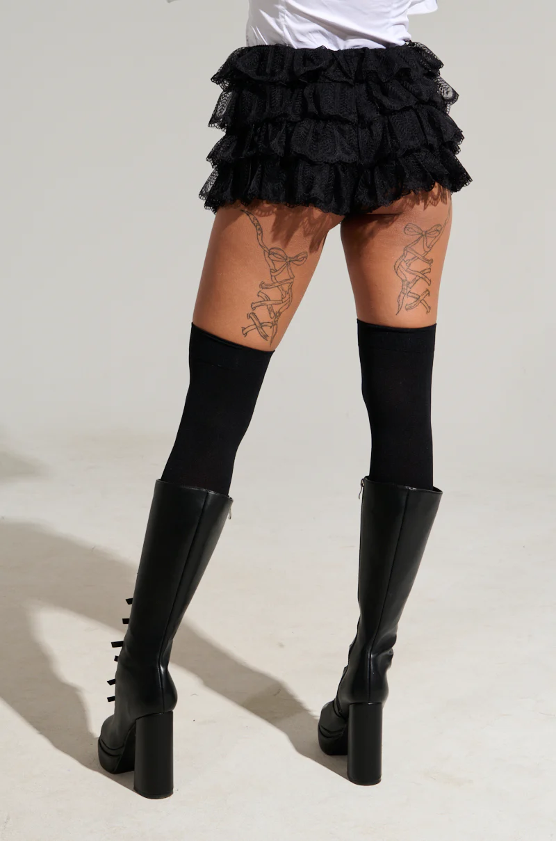 PRETTY GIRL SWAG RUFFLE MINI SHORTS IN BLACK - Image 5