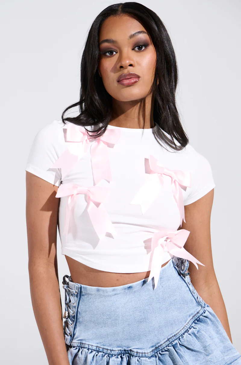 PRETTY PLEASE TEE