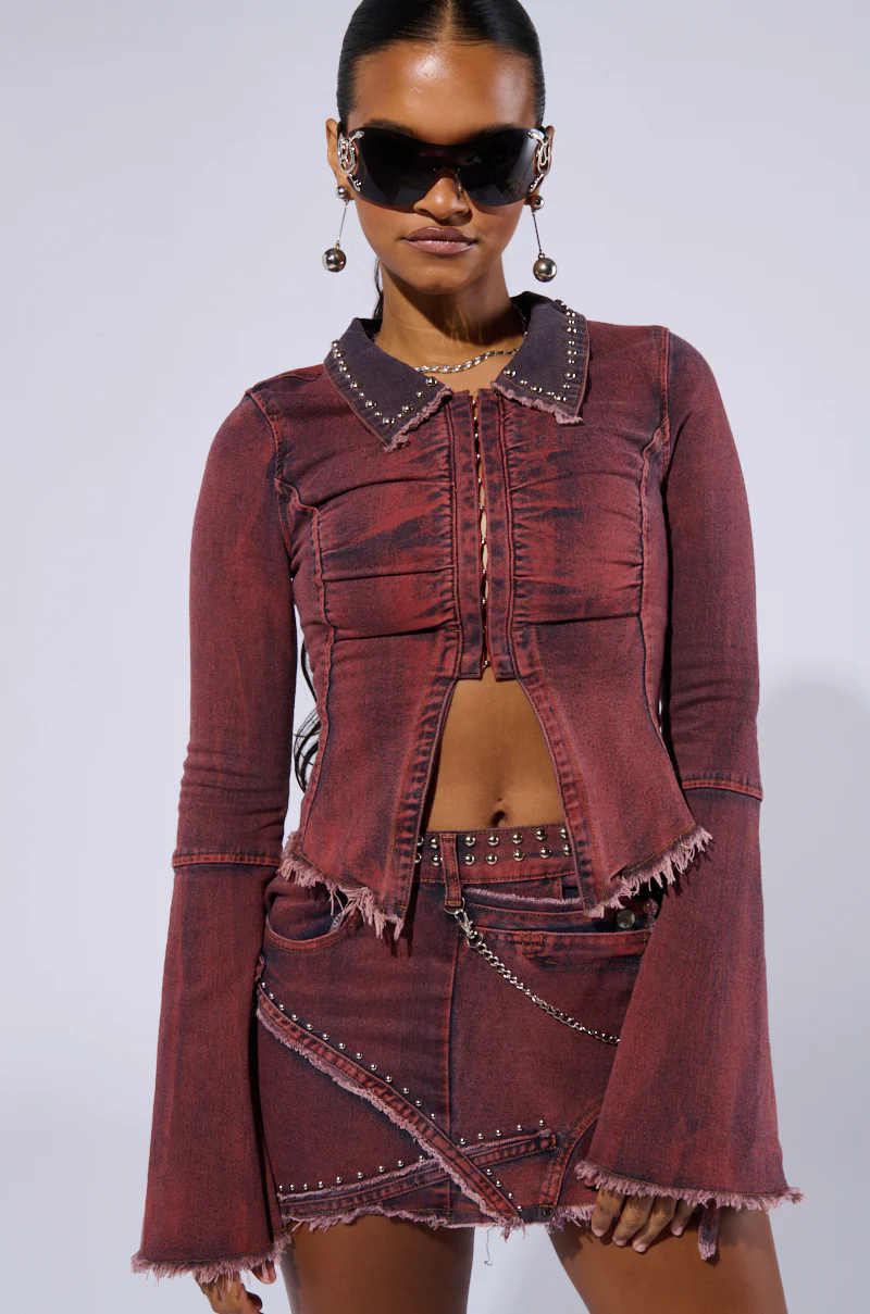 PULL A LOOK DISTRESSED DENIM TOP IN RED - Image 3