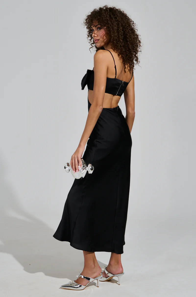 PUT A BOW ON IT SATIN MAXI DRESS IN BLACK - Image 4