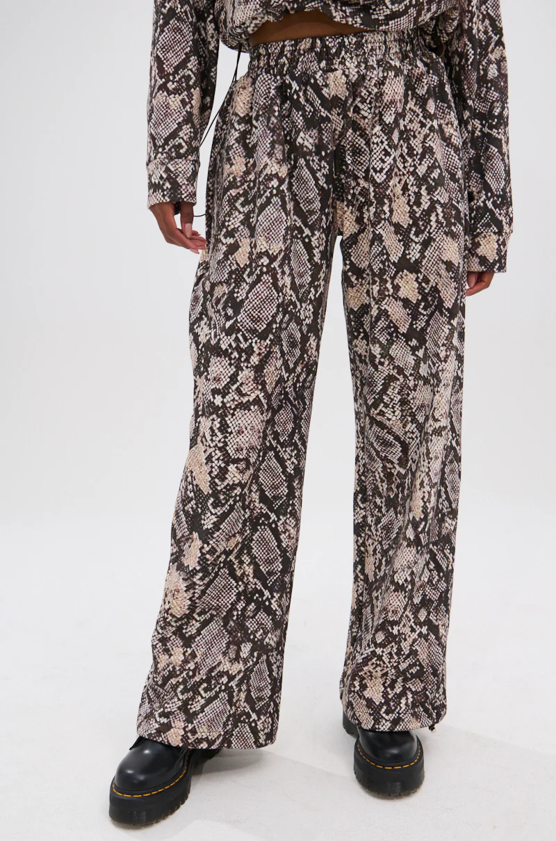 PYTHON WIDE LEG JOGGER - Image 2