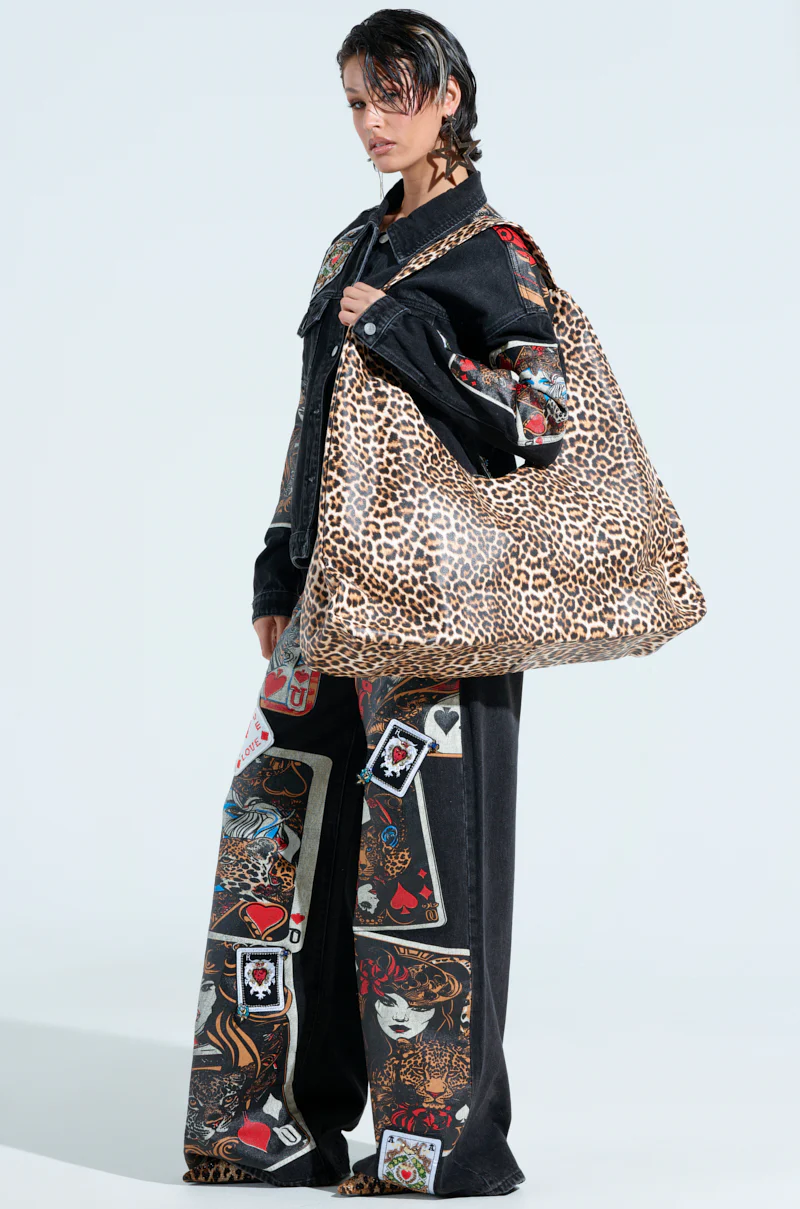 QUEEN OF HEARTS PRINTED AND EMBELLISHED DENIM PANTS - Image 8