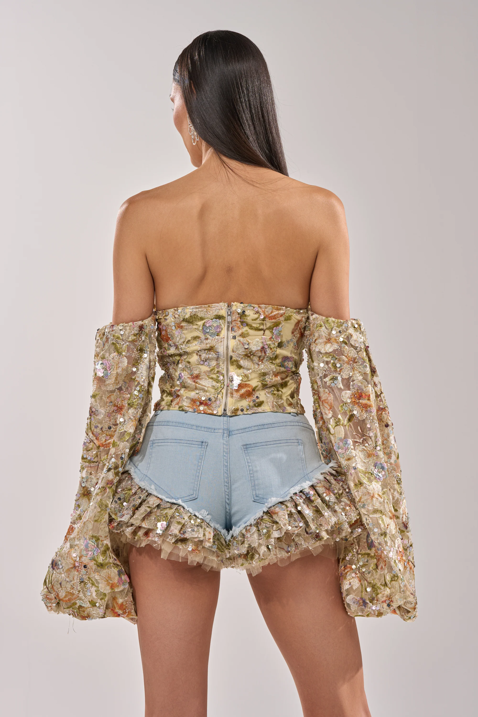 QUEEN OF IT ALL FLORAL BLOUSE - Image 5