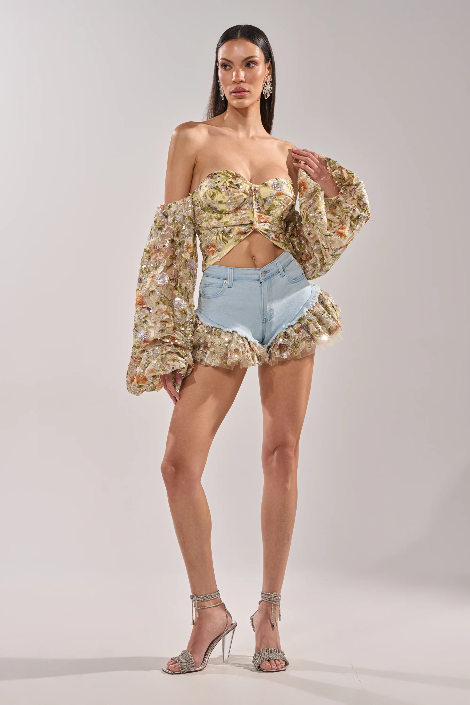 QUEEN OF IT ALL FLORAL BLOUSE - Image 7