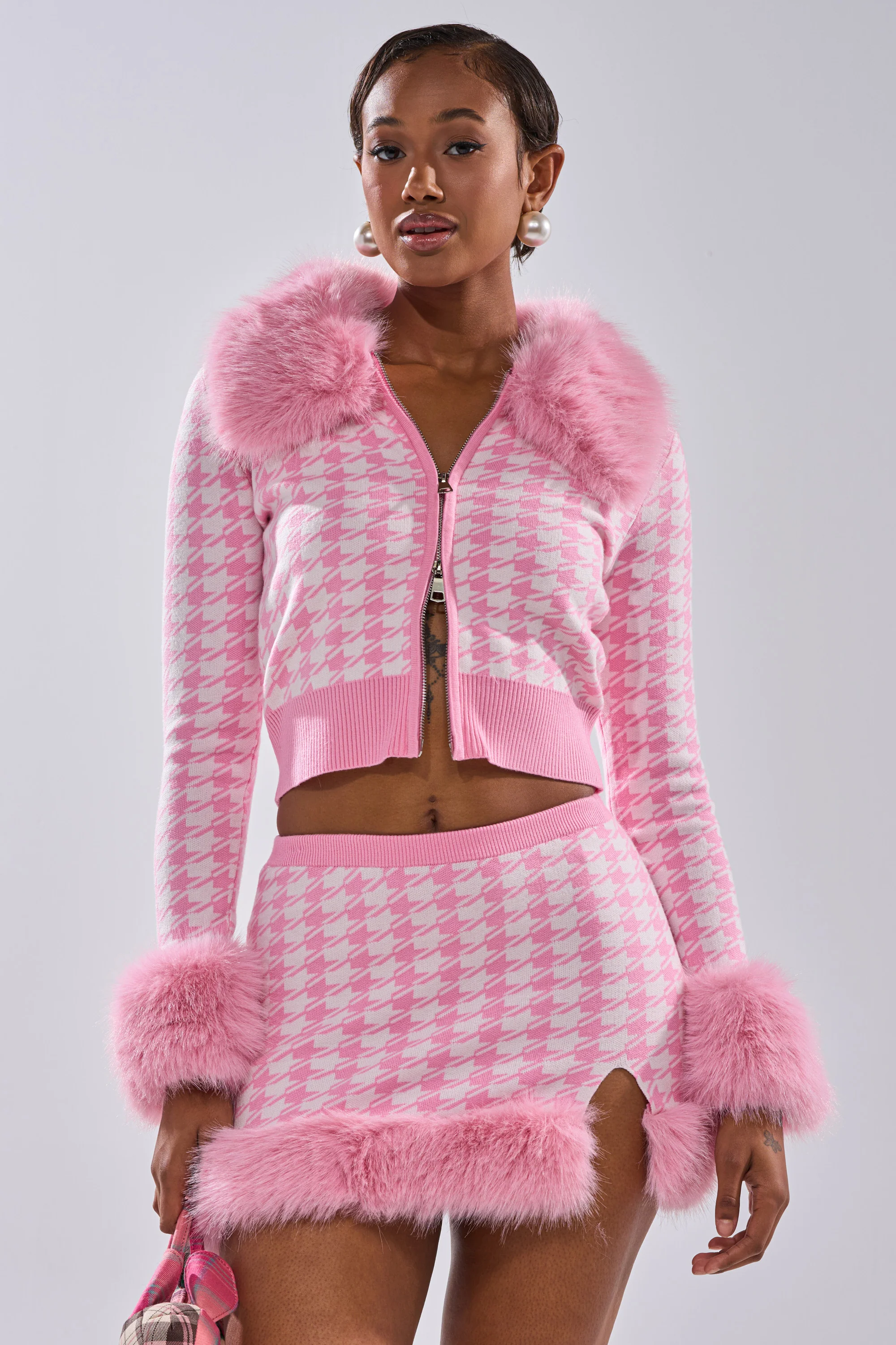 QUEEN OF LOVE SWEATER WITH FUR TRIM - Image 2