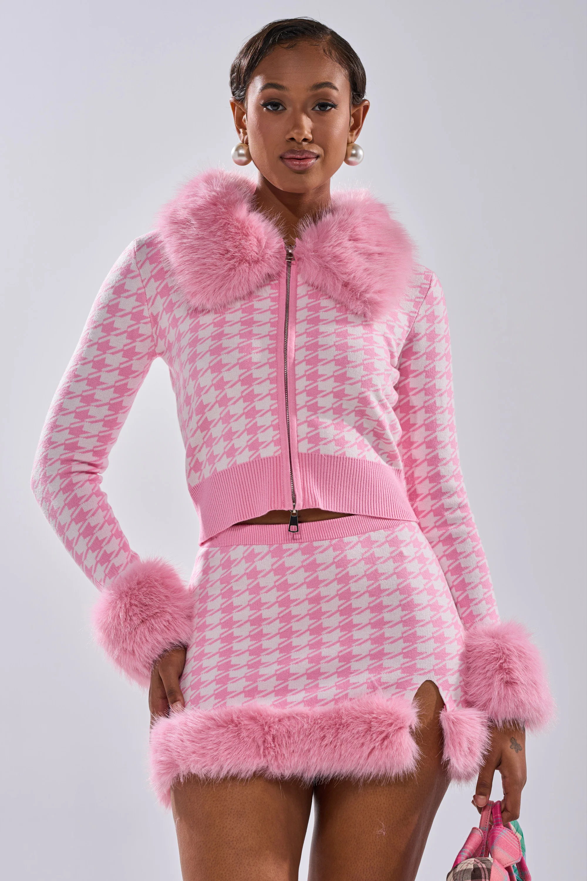 QUEEN OF LOVE SWEATER WITH FUR TRIM - Image 3