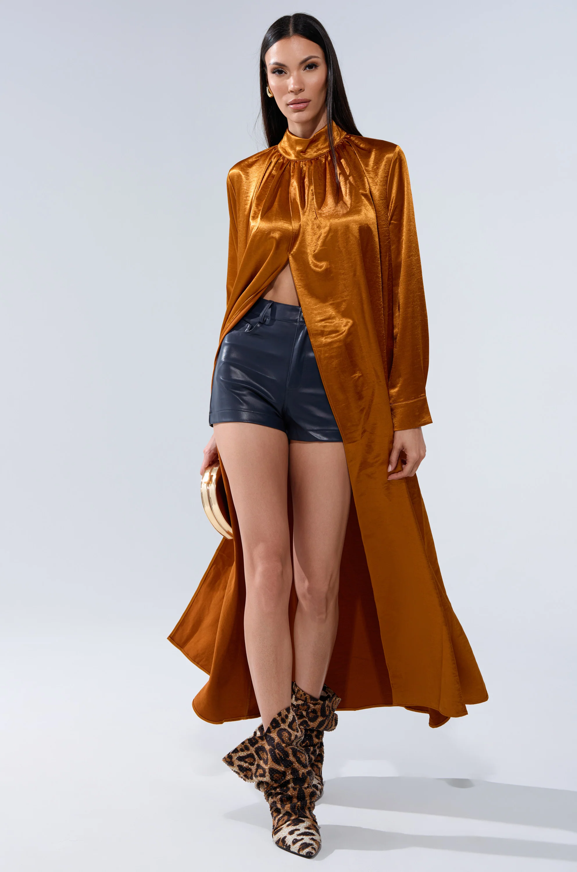QUEEN TYPE BLOUSE - Image 3