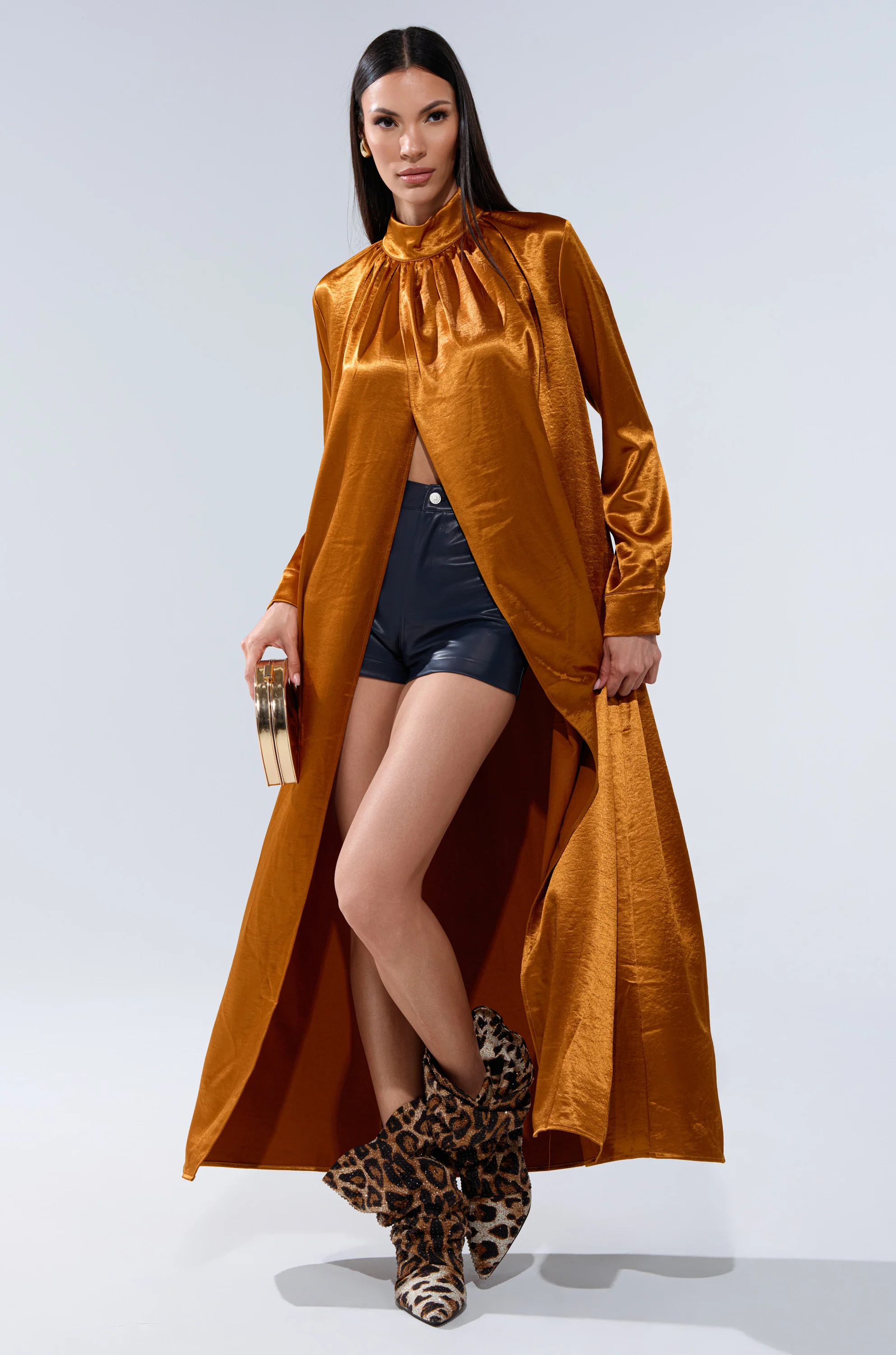 QUEEN TYPE BLOUSE - Image 4