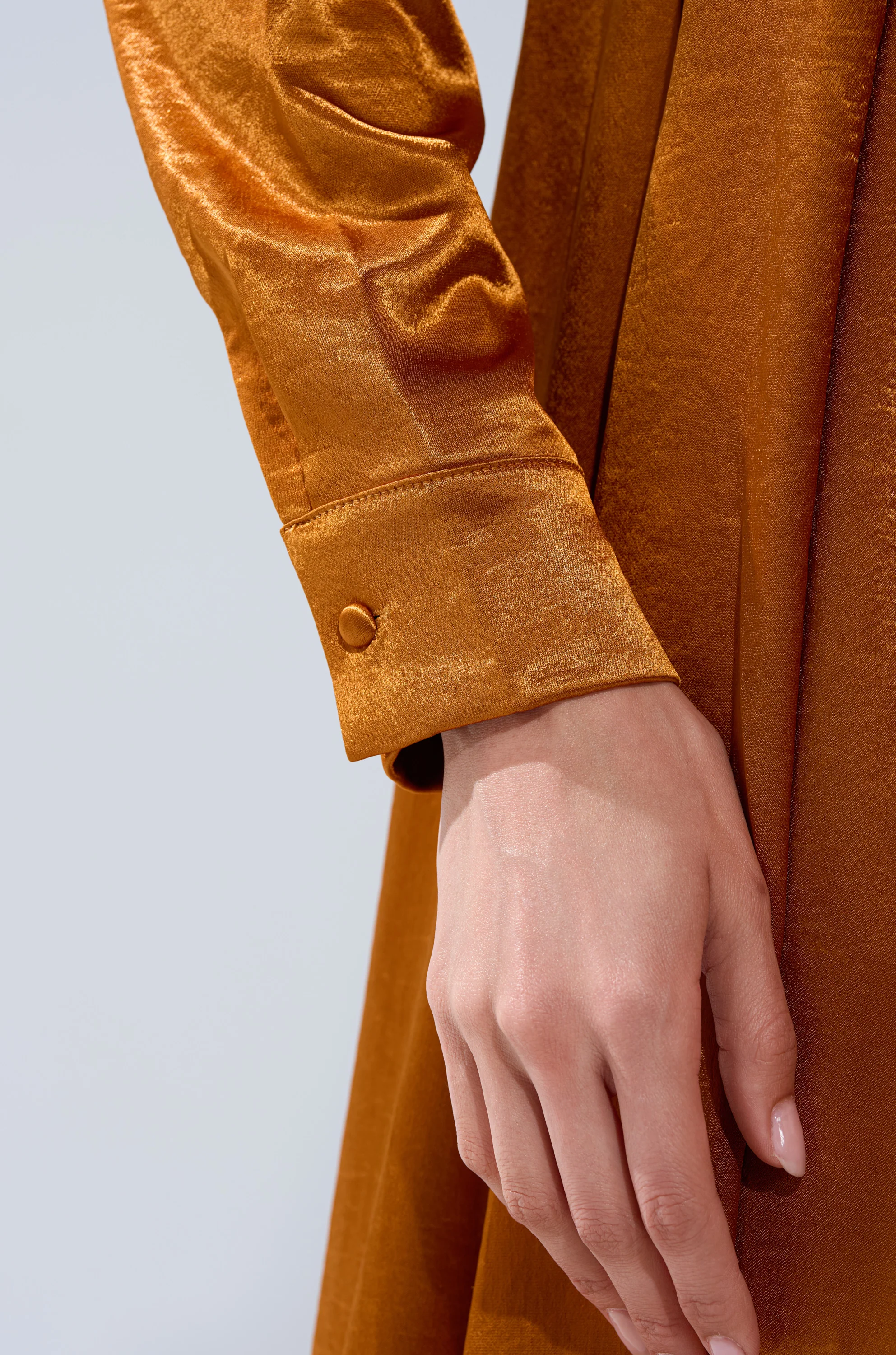 QUEEN TYPE BLOUSE - Image 9
