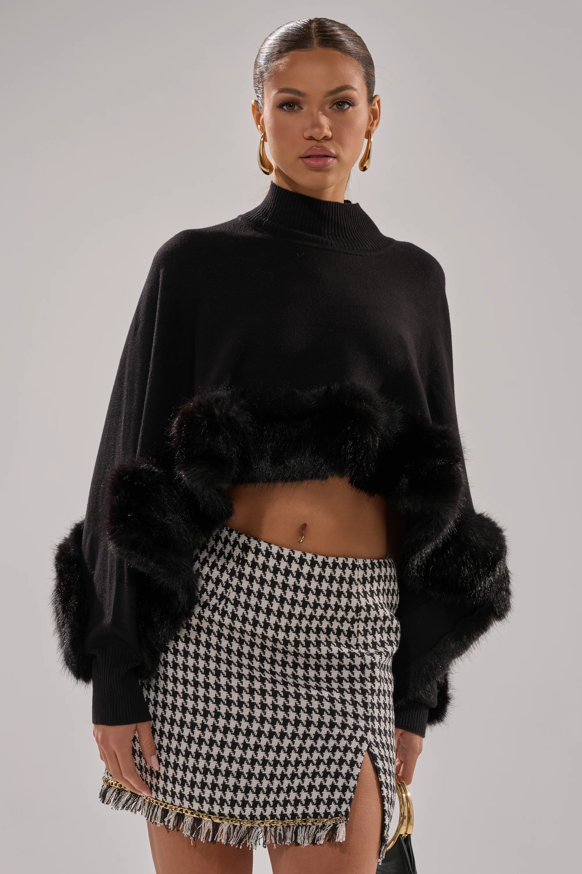 QUIET LUX FUR TRIM SWEATER IN BLACK - Image 3