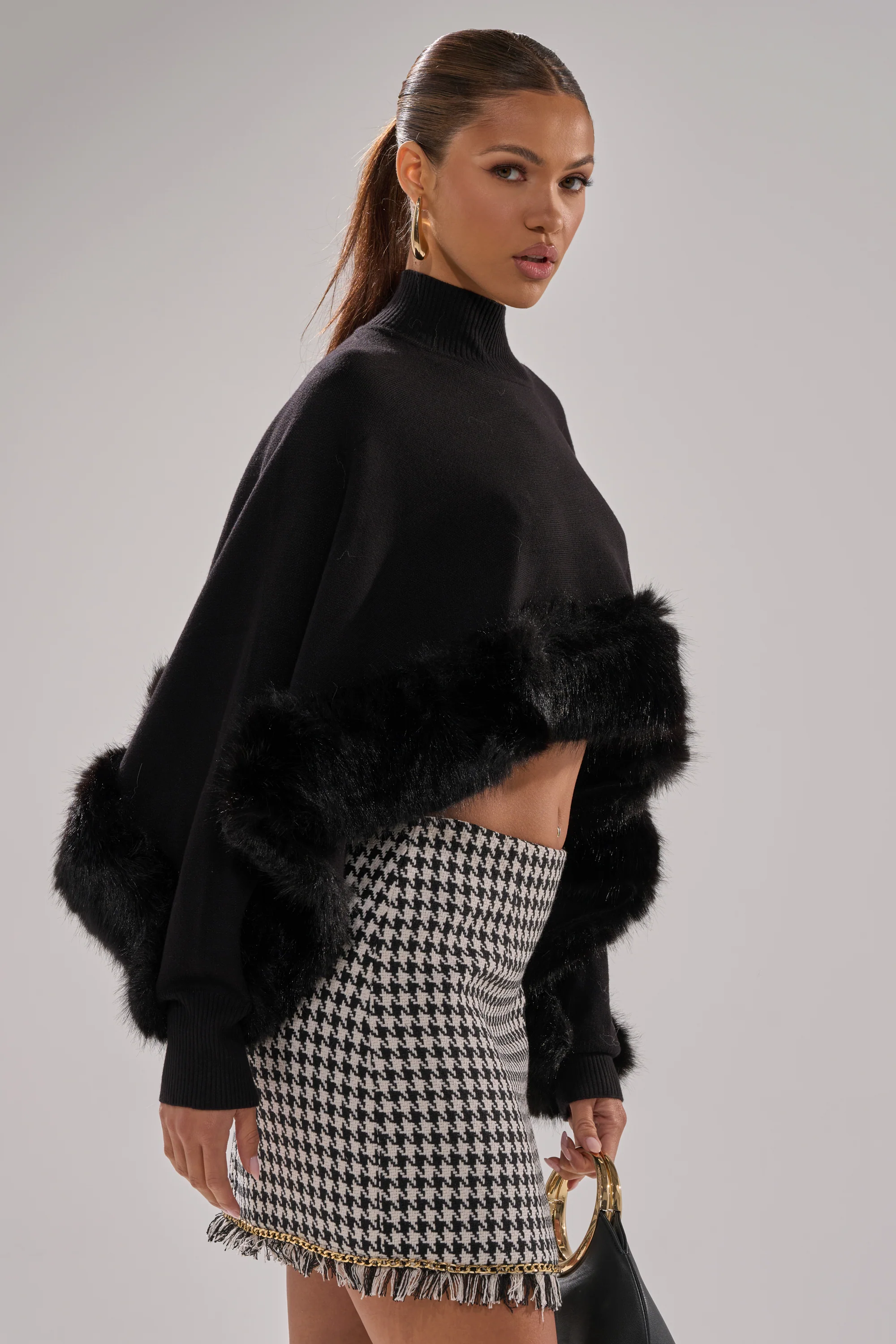 QUIET LUX FUR TRIM SWEATER IN BLACK - Image 4