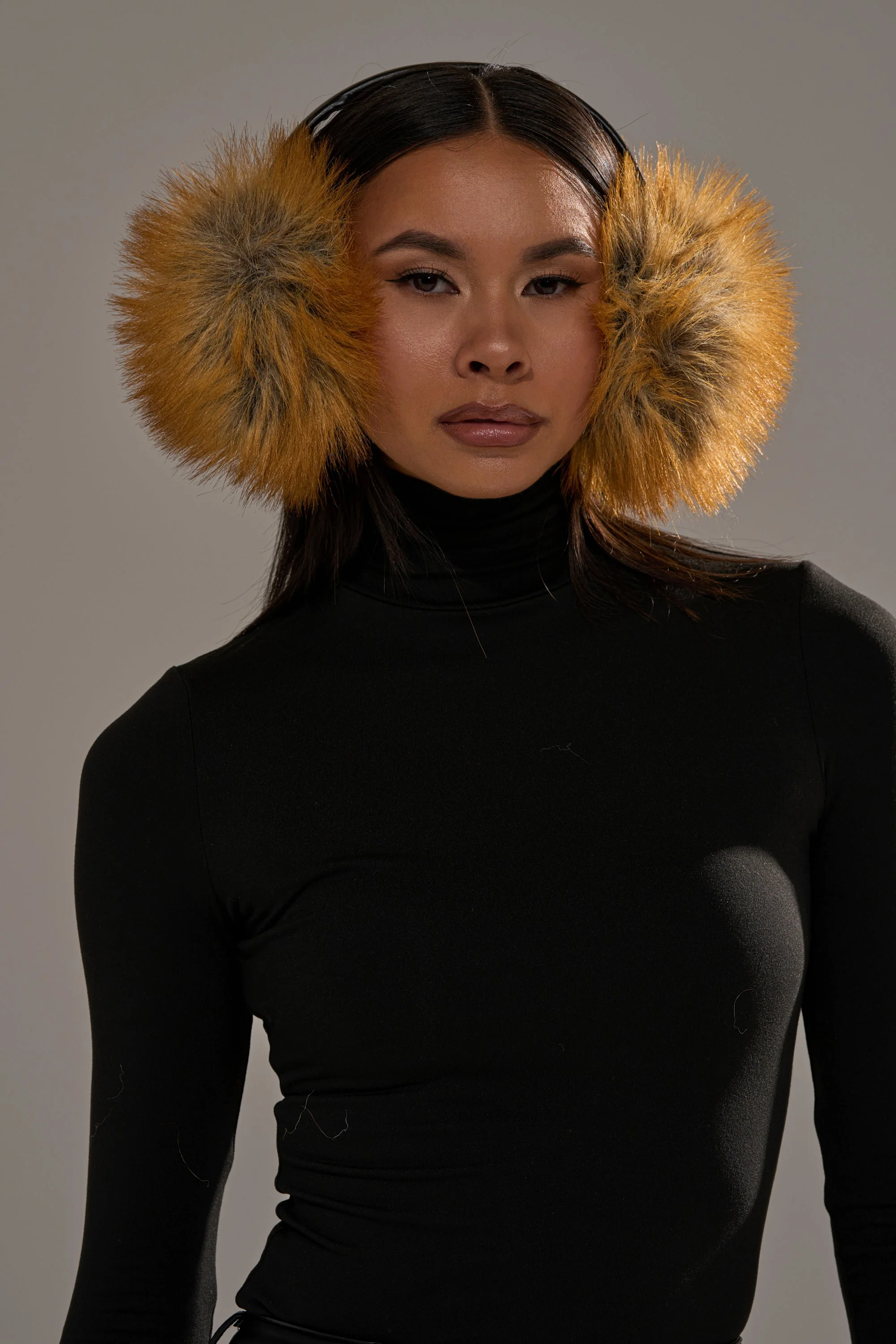 REALLY LIKE THAT FAUX FUR EARMUFFS