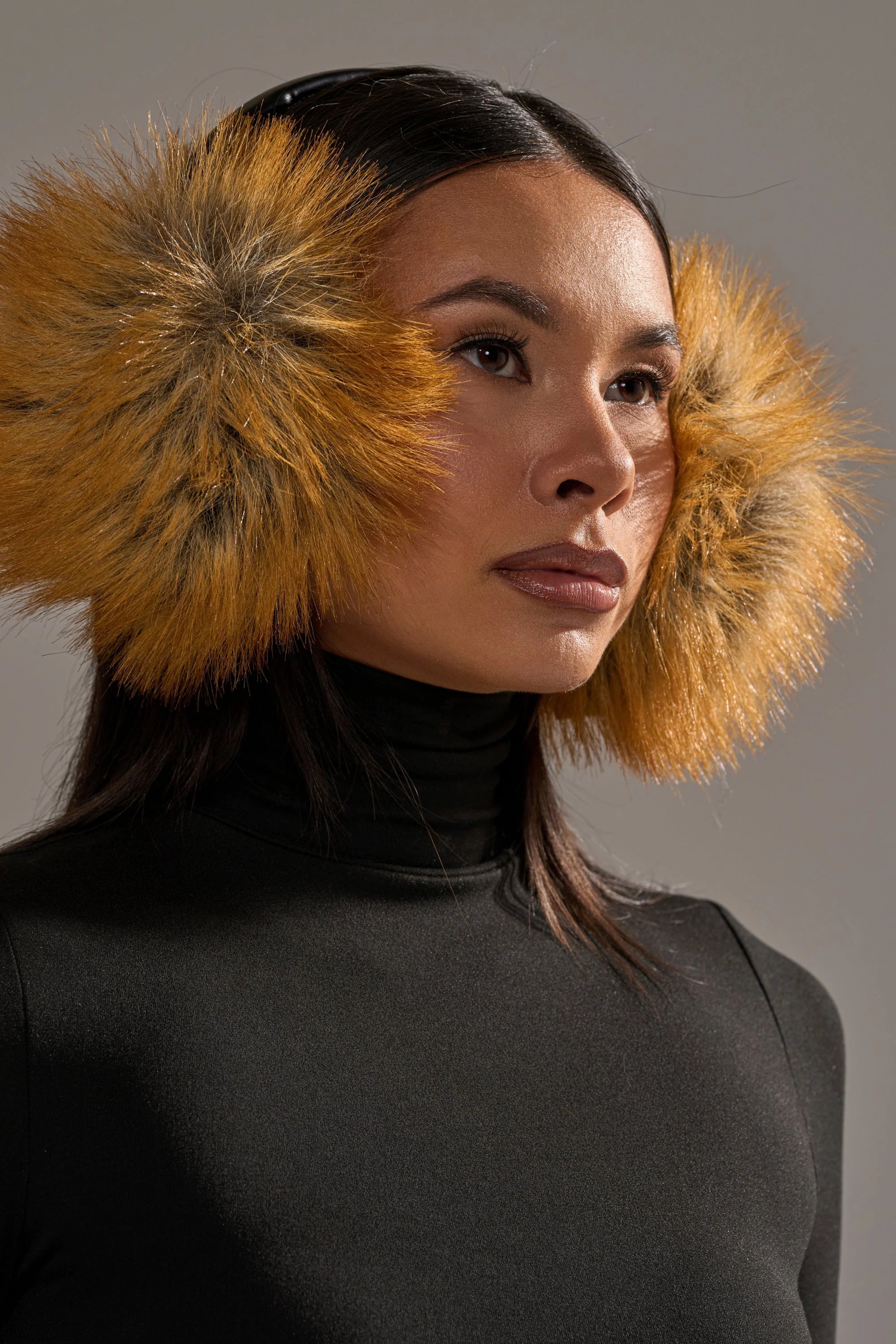 REALLY LIKE THAT FAUX FUR EARMUFFS - Image 2