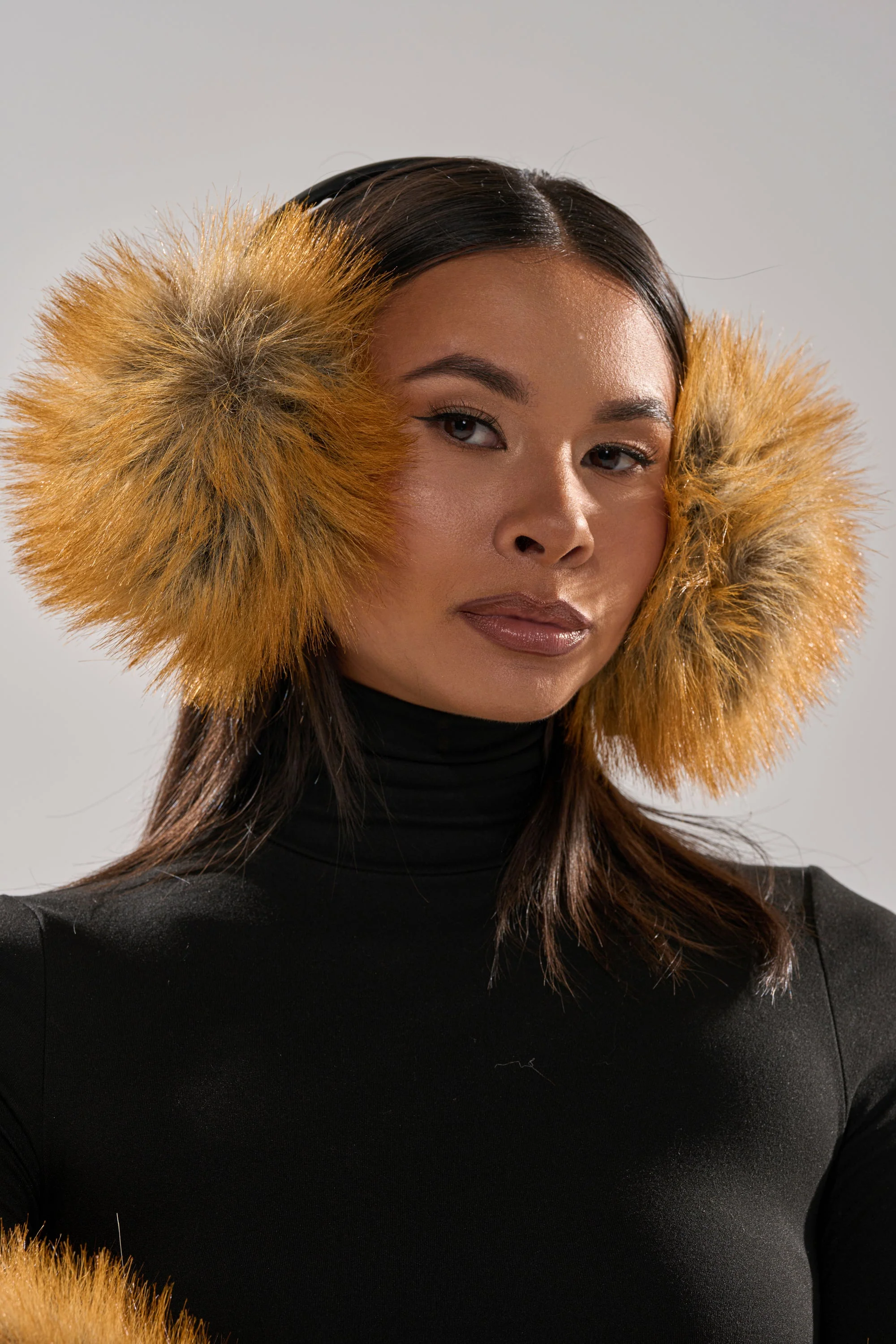 REALLY LIKE THAT FAUX FUR EARMUFFS - Image 3
