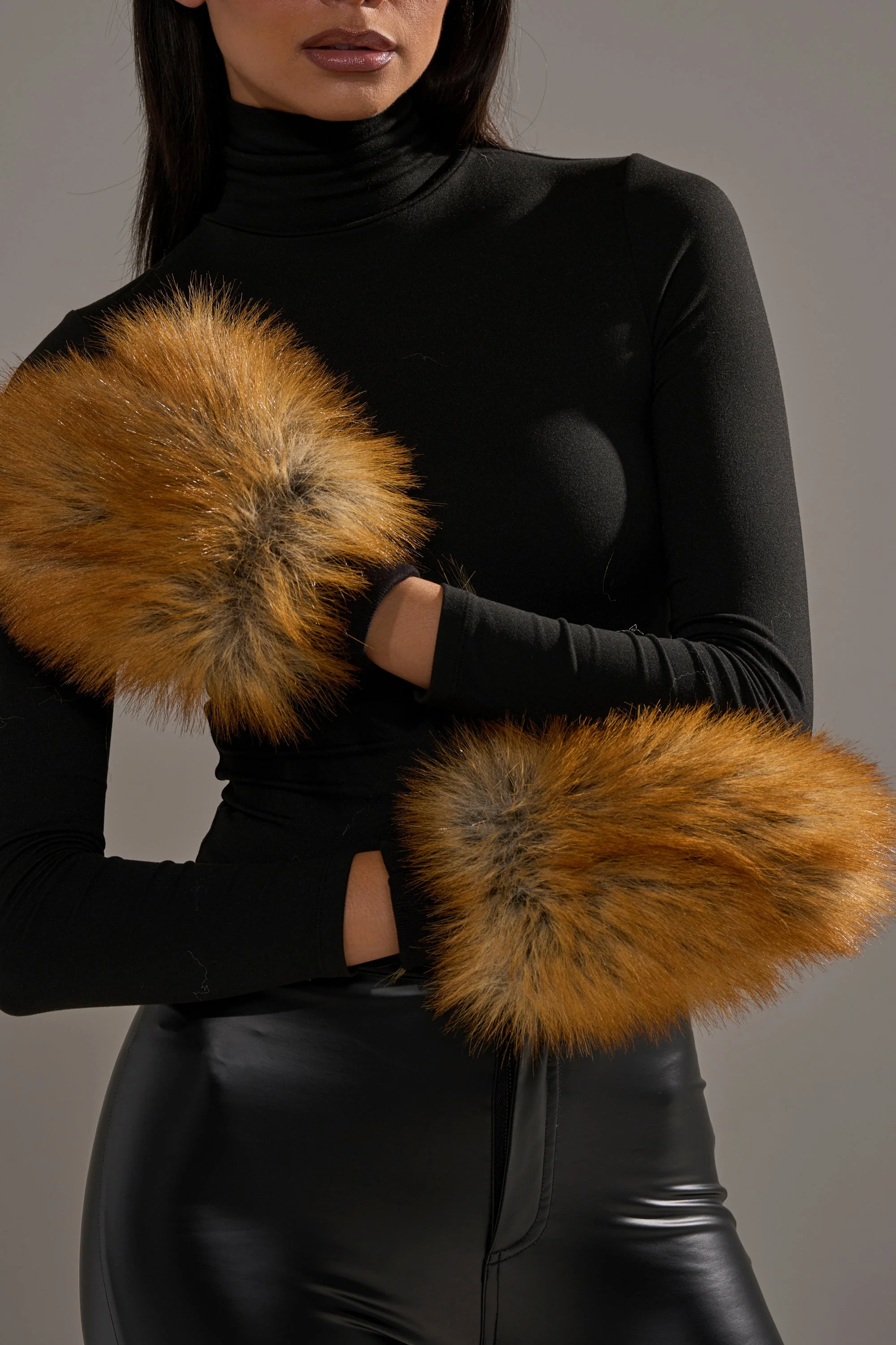 REALLY LIKE THAT FAUX FUR MITTENS - Image 2