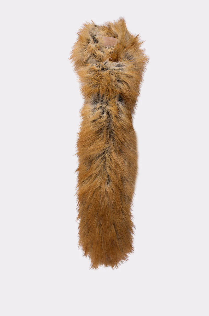 REALLY LIKE THAT FAUX FUR TIE - Image 4