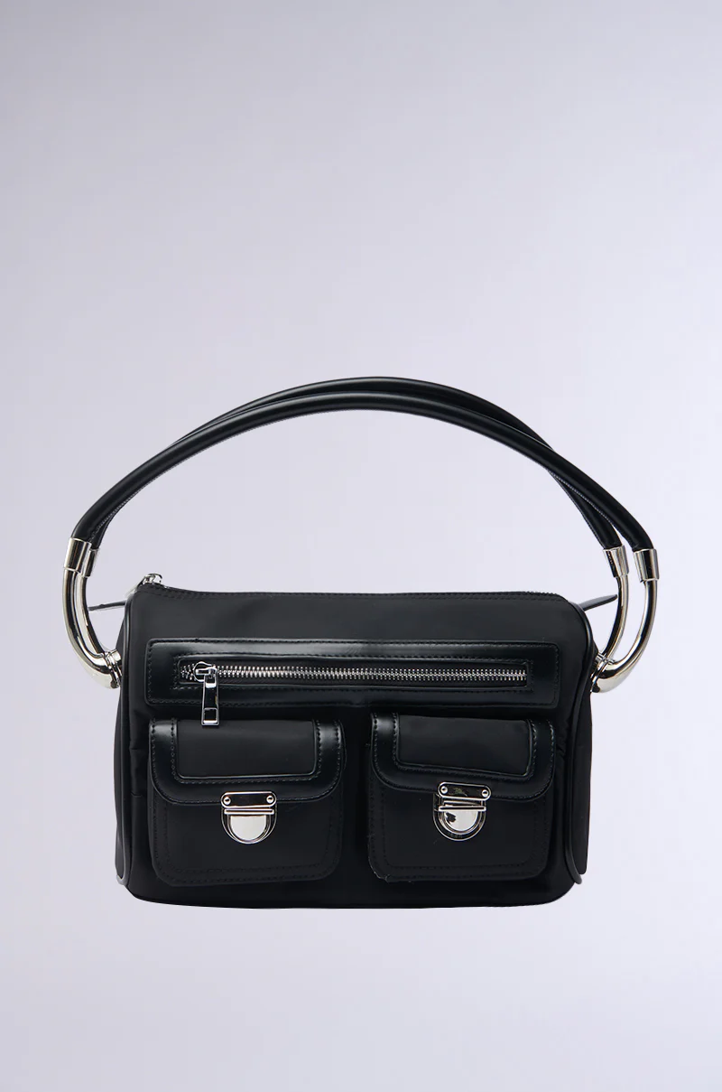 REALLY LIKE THAT PURSE - Image 2