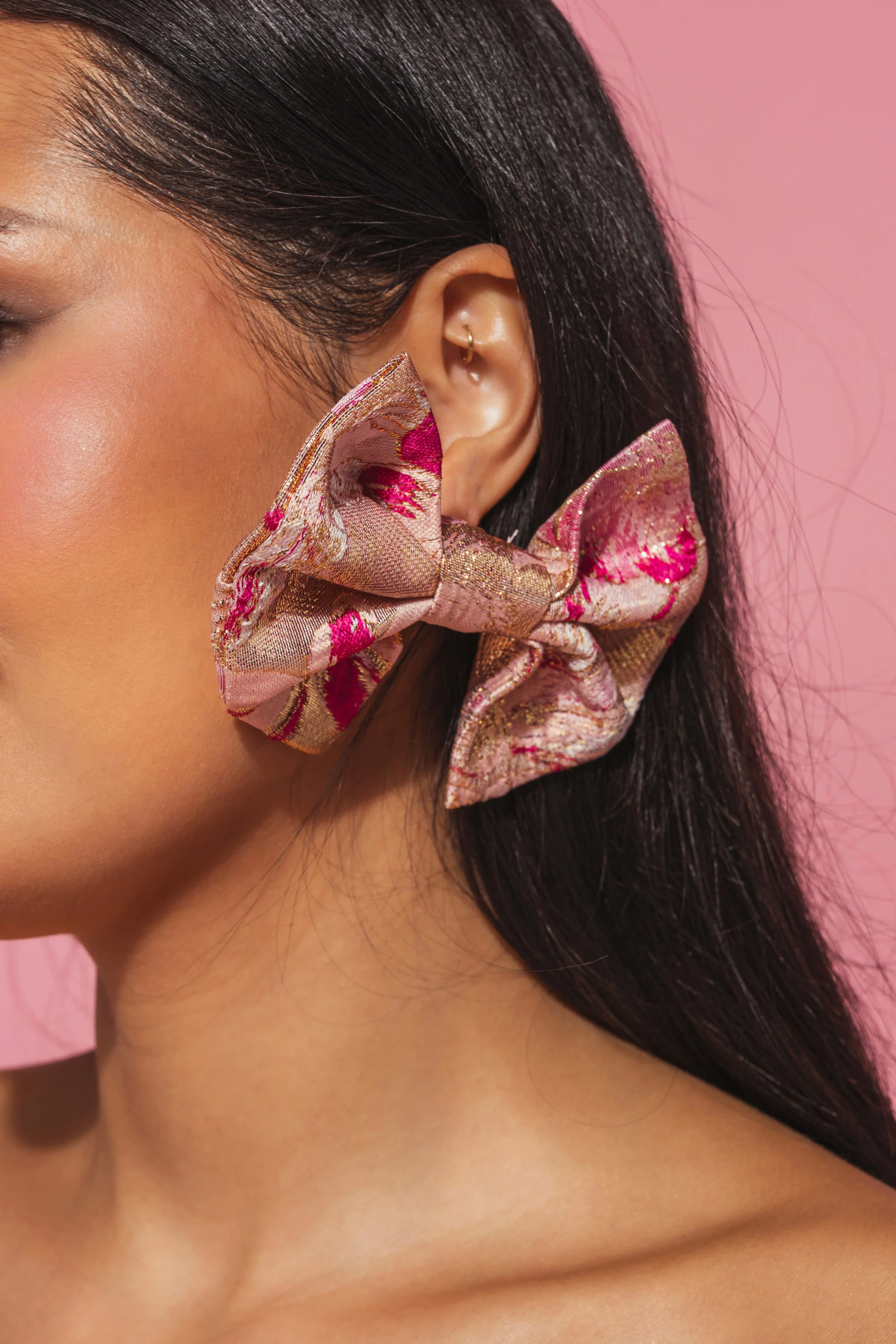 REALLY ME BOW EARRINGS - Image 2