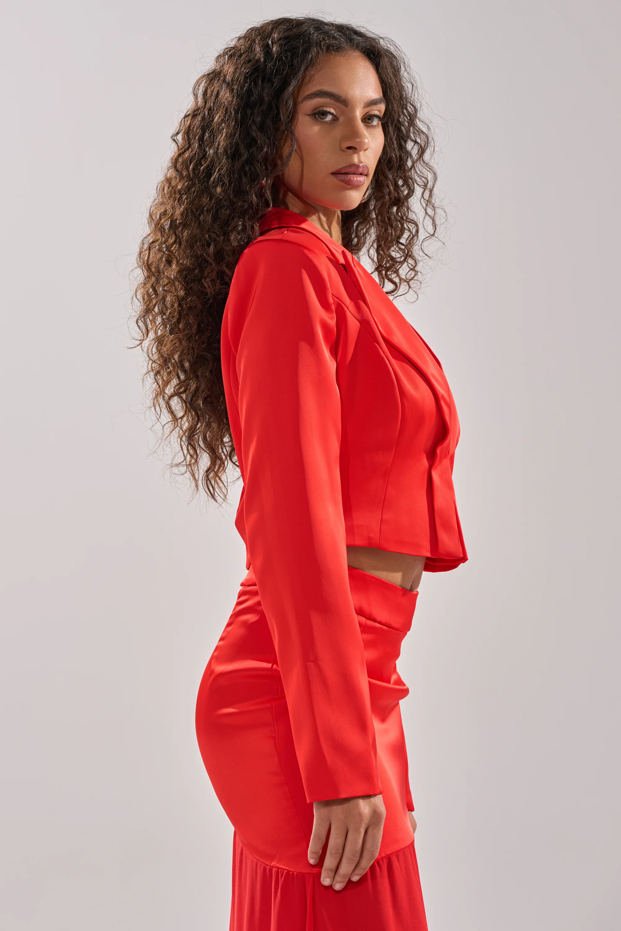 RED HOT CROPPED SATIN BLAZER - Image 2