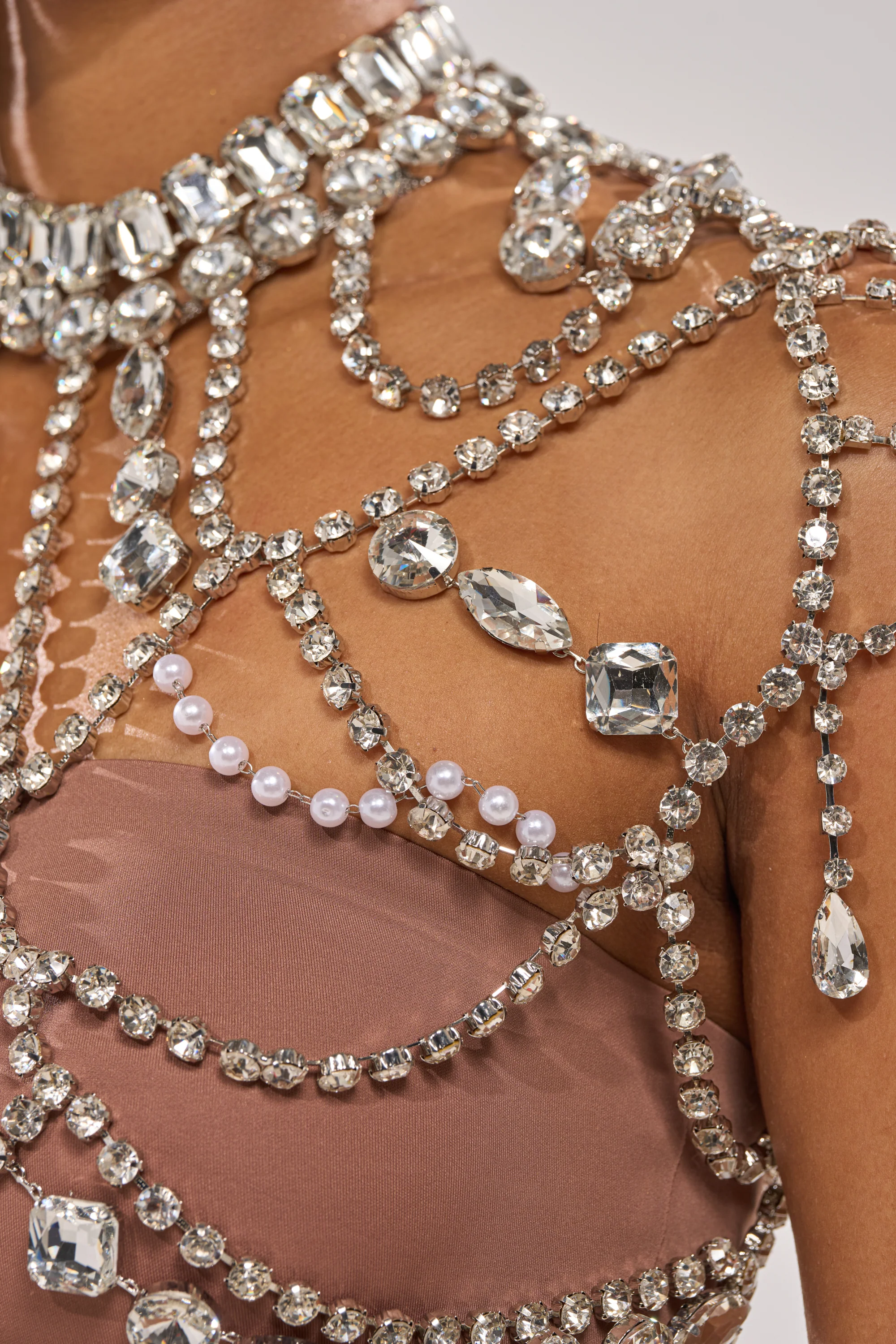 REGAL RHINESTONE CHAIN TOP - Image 8
