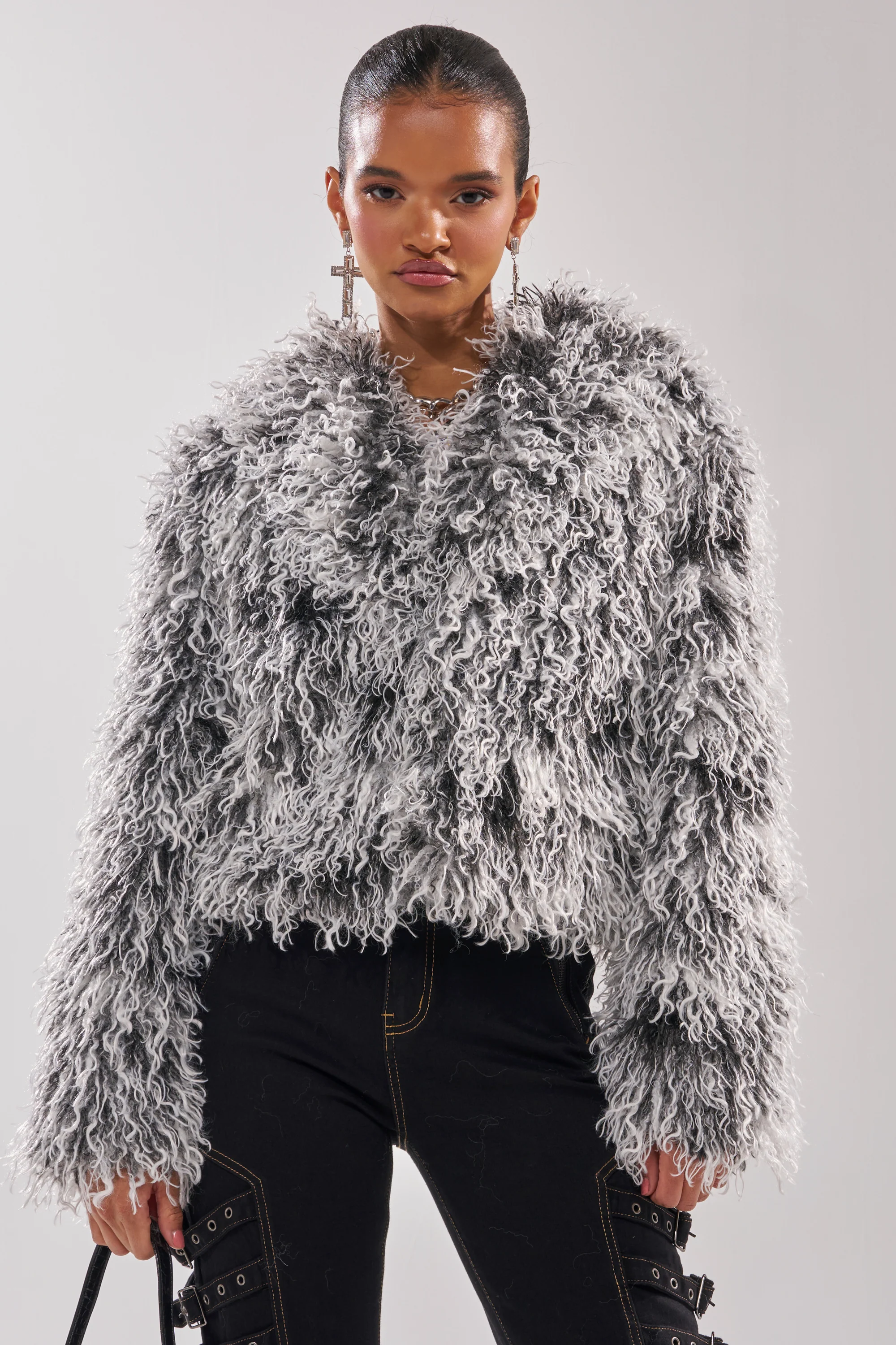 RENDEZVOUS SHAGGY FAUX FUR