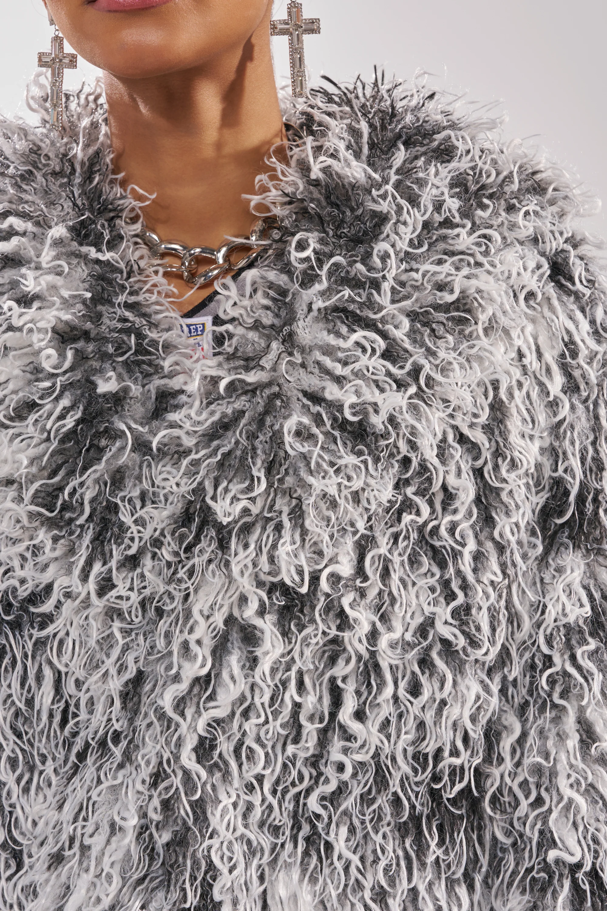 RENDEZVOUS SHAGGY FAUX FUR - Image 8