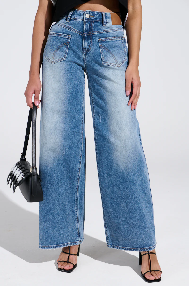 REVERSE REVERSE MEDIUM WASH JEANS - Image 3
