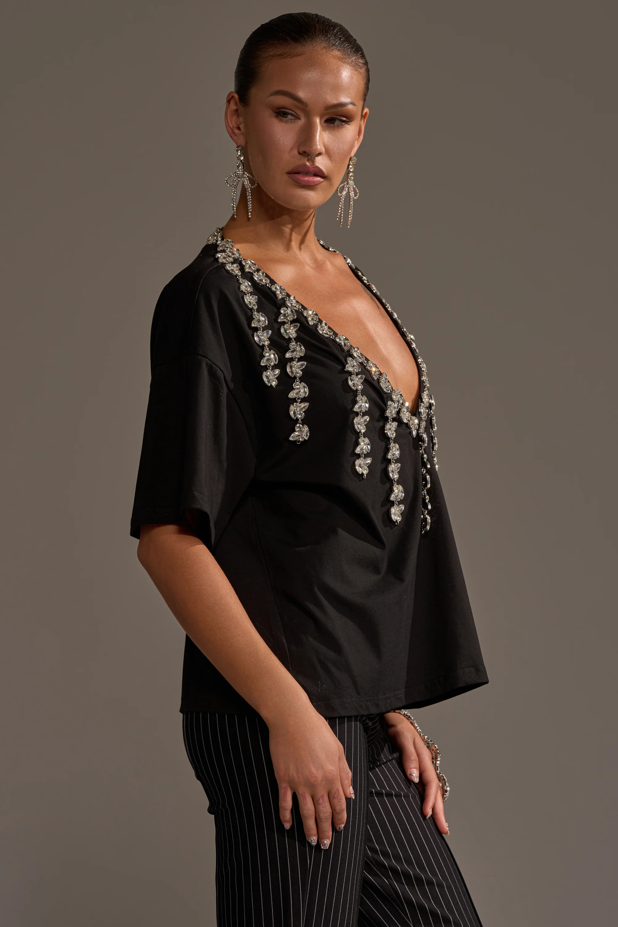 RHINESTONE QUEEN OVERSIZED TEE - Image 4