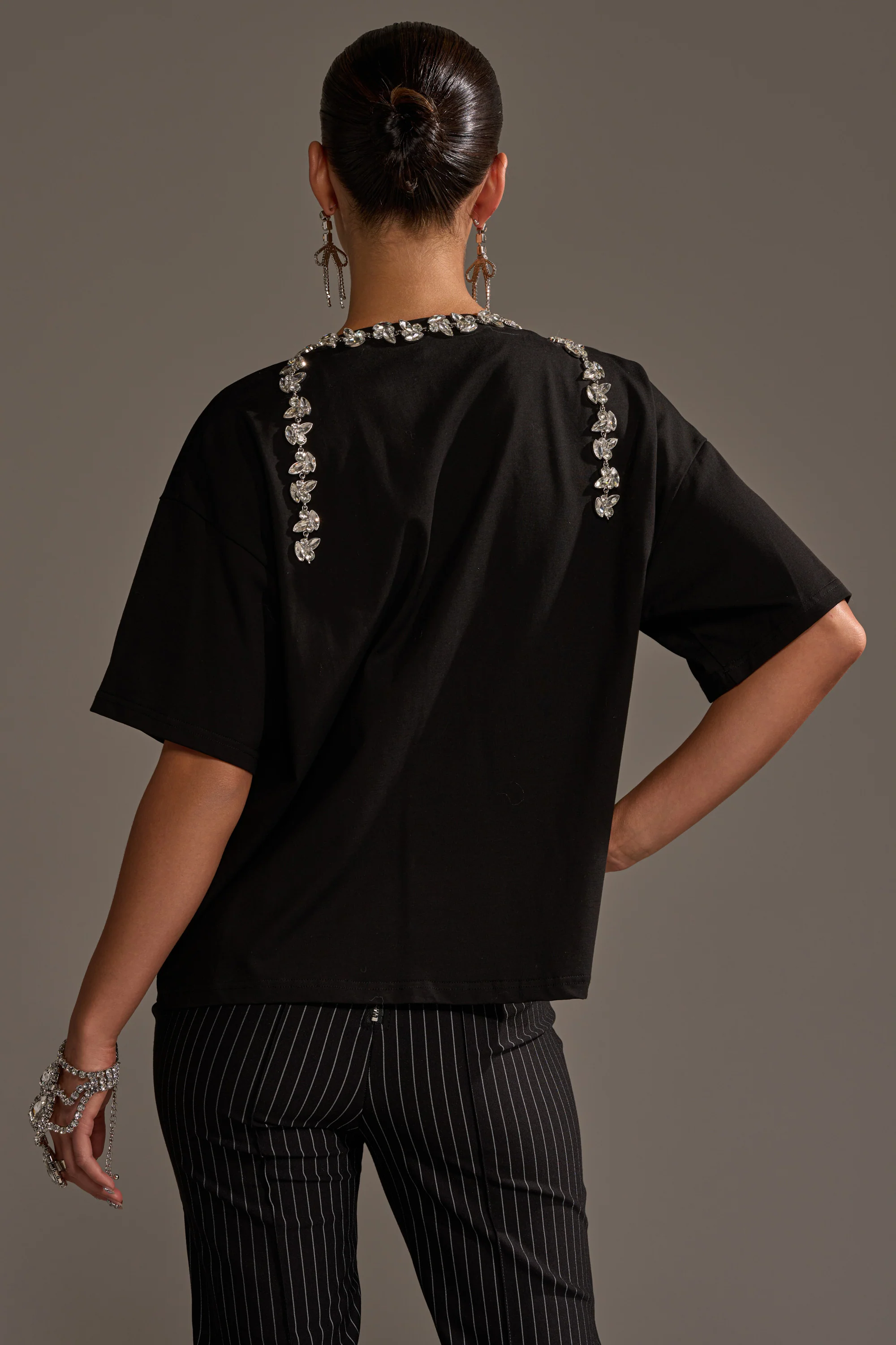 RHINESTONE QUEEN OVERSIZED TEE - Image 5
