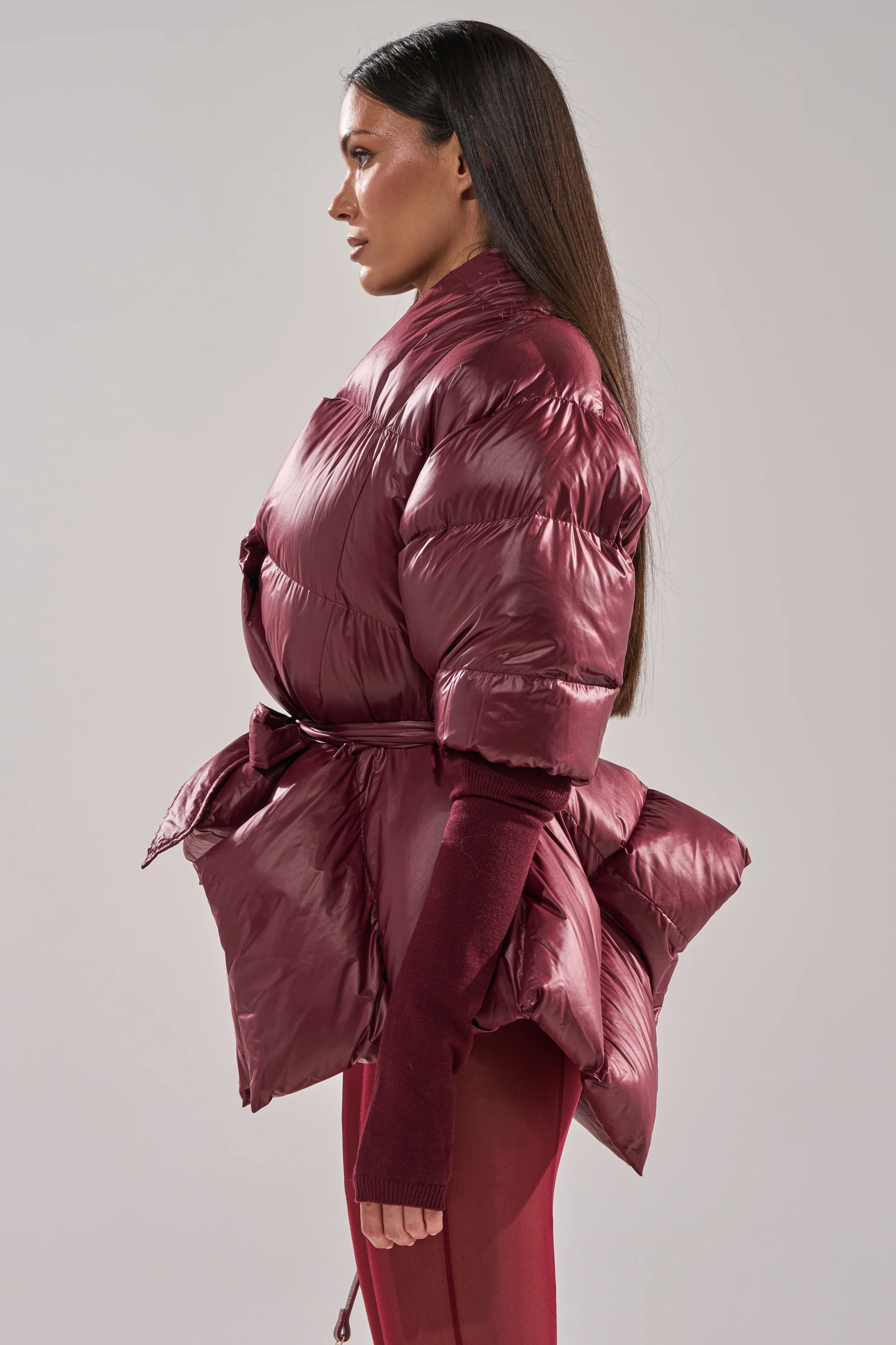 RIB SLEEVE PEPLUM PUFFER IN BURGUNDY - Image 5