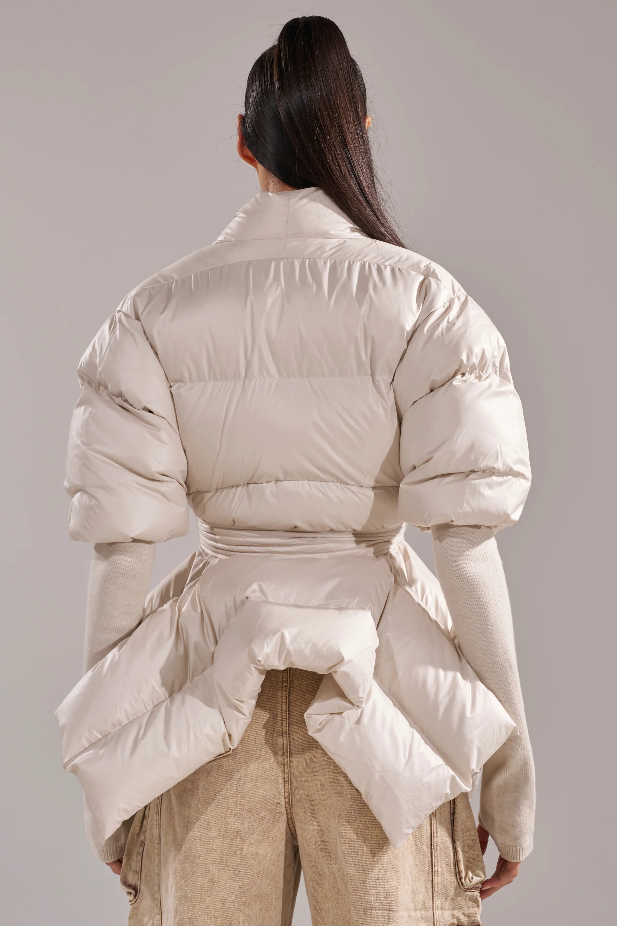 RIB SLEEVE PEPLUM PUFFER IN IVORY - Image 10