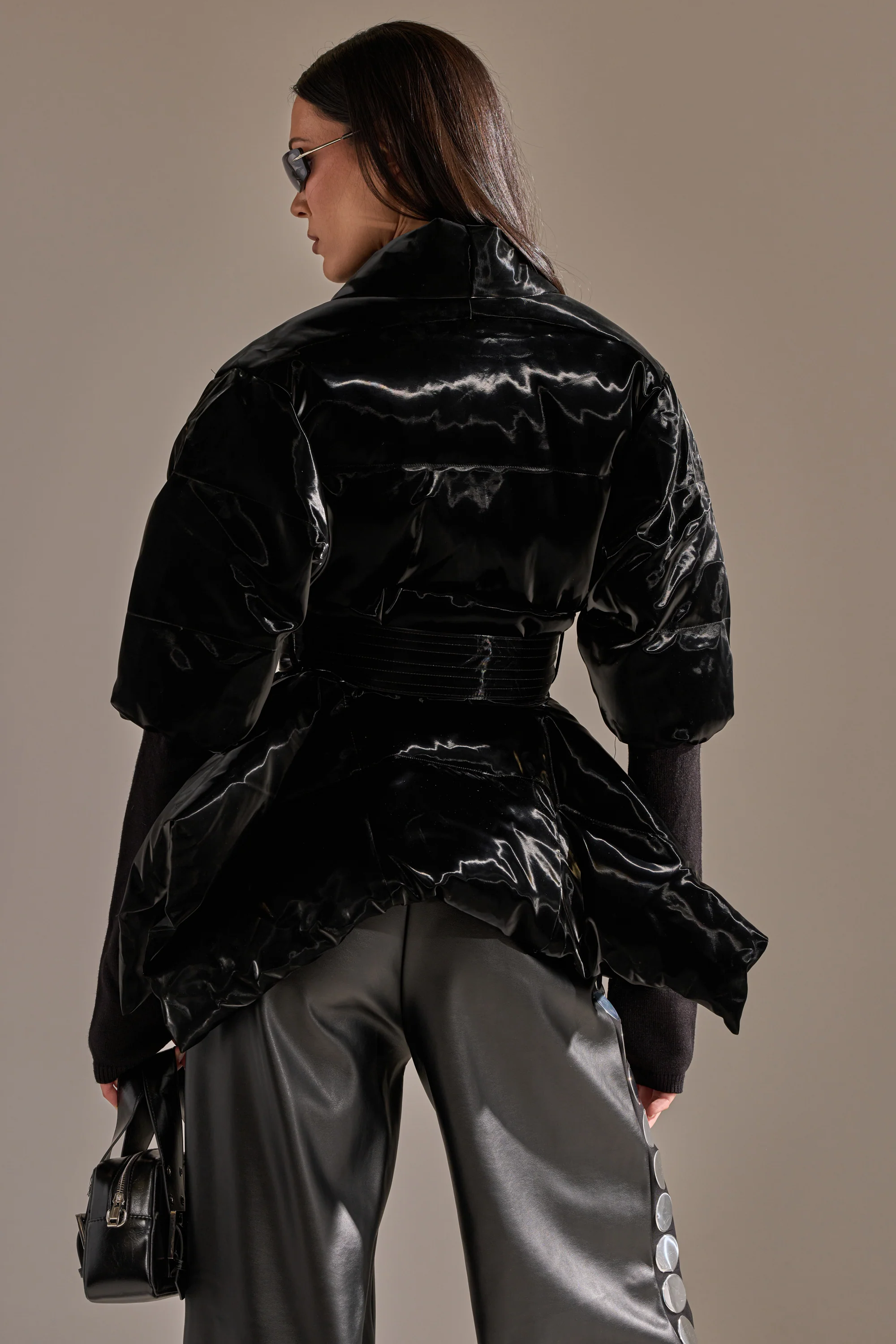 RIB SLEEVE PEPLUM PUFFER IN LIQUID VELVET - Image 5