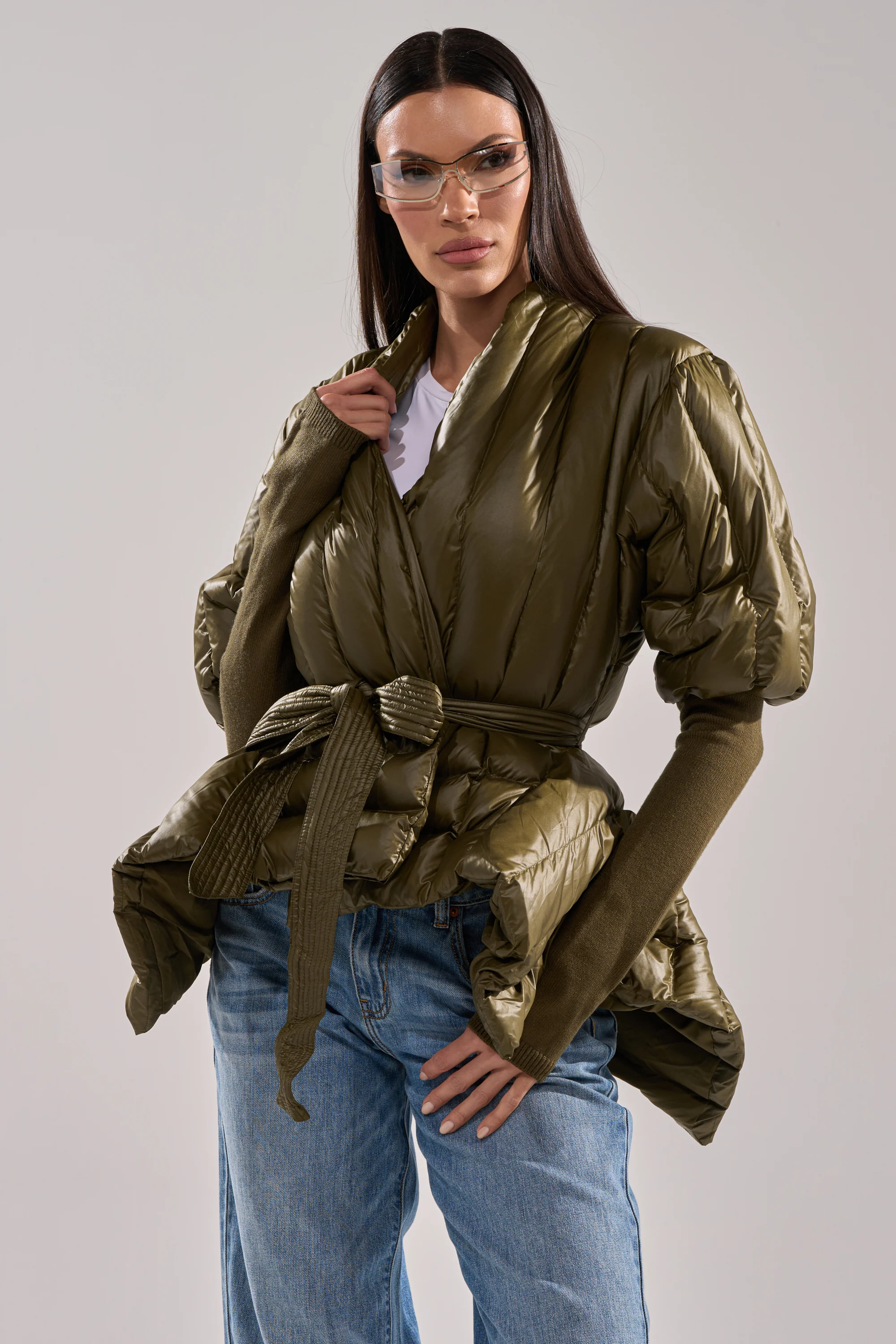 RIB SLEEVE PEPLUM PUFFER IN OLIVE - Image 2