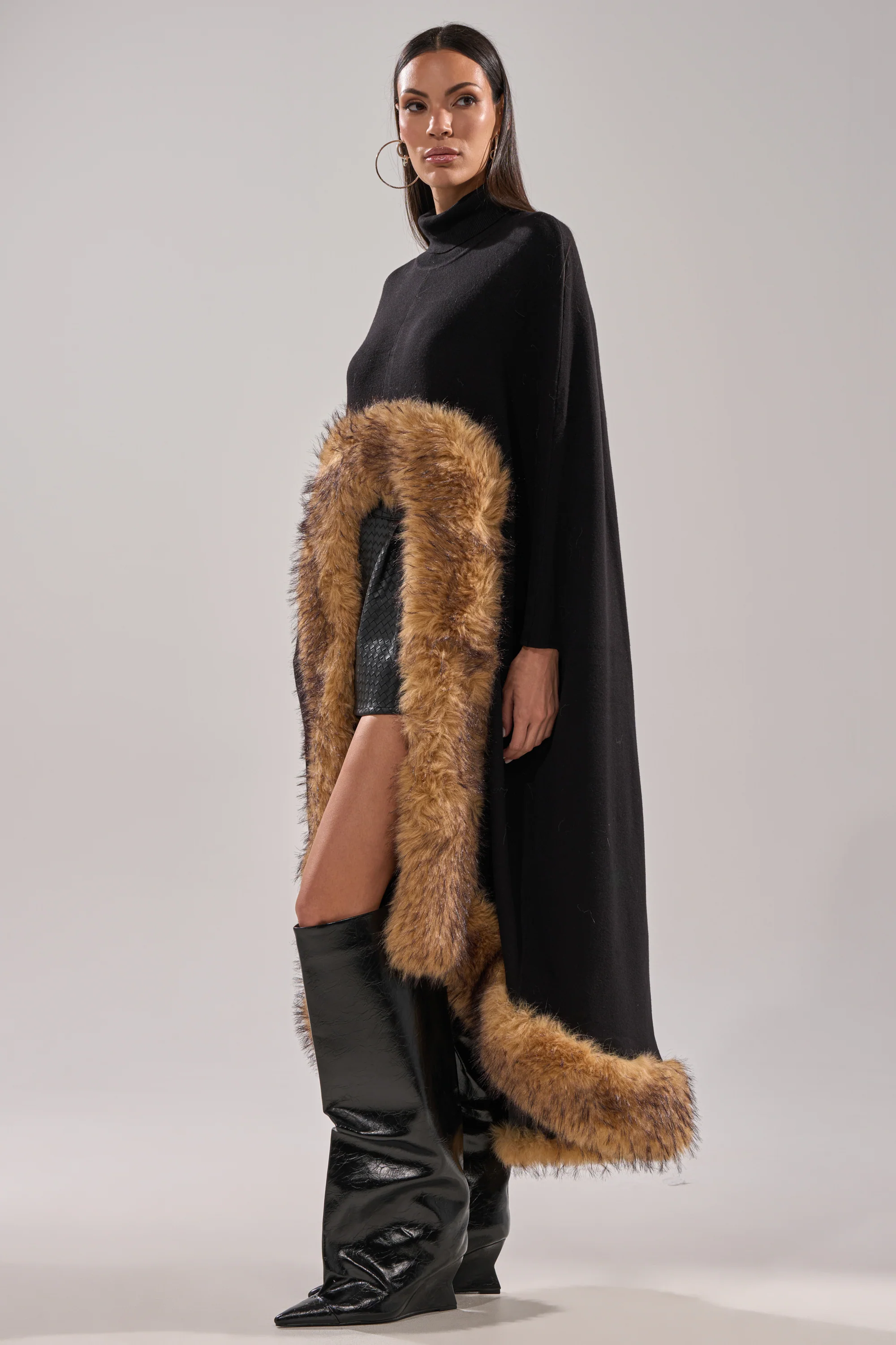 RICH SWEATER WITH FUR TRIM - Image 6