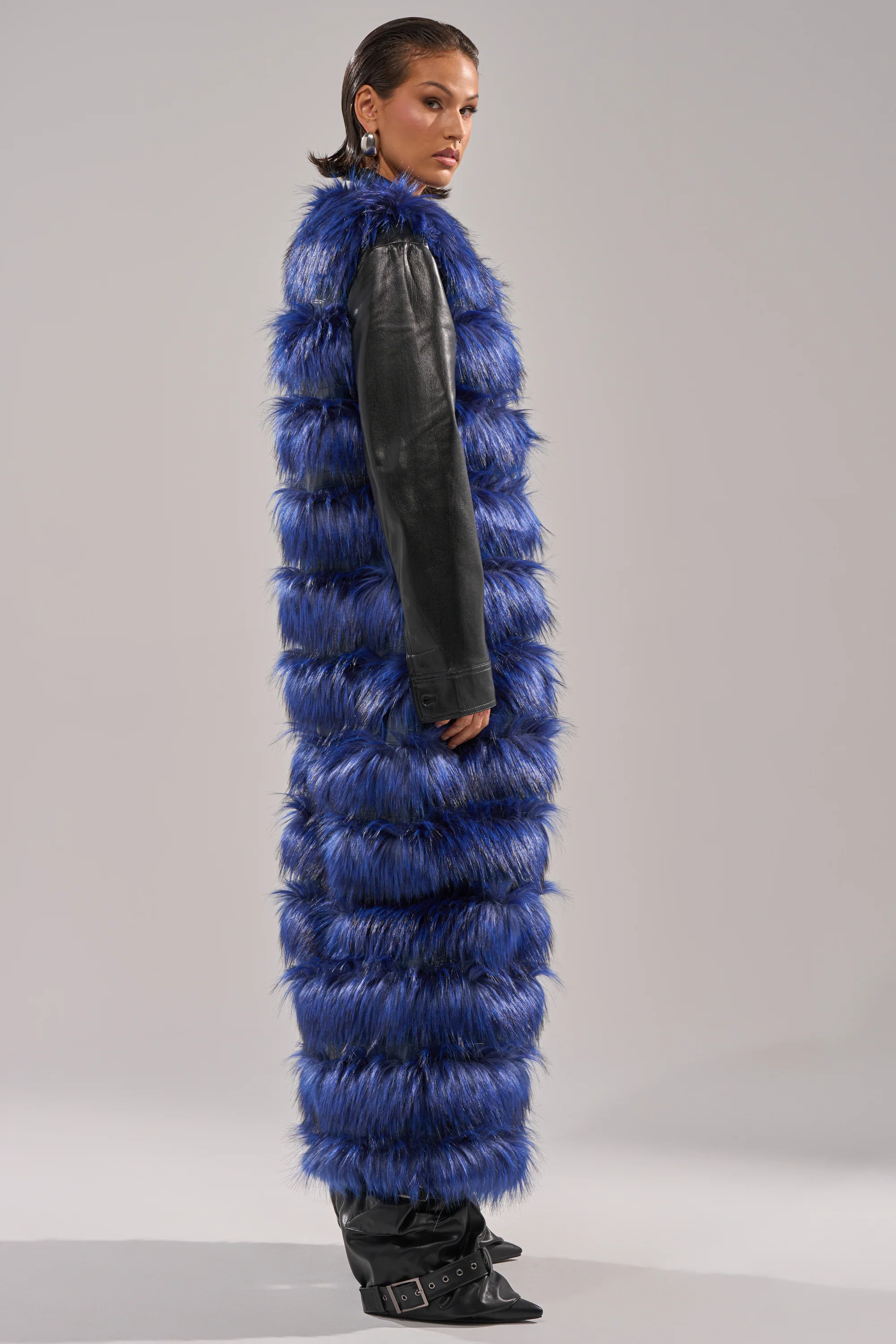 RIZZA PANELED FUR VEST - Image 5