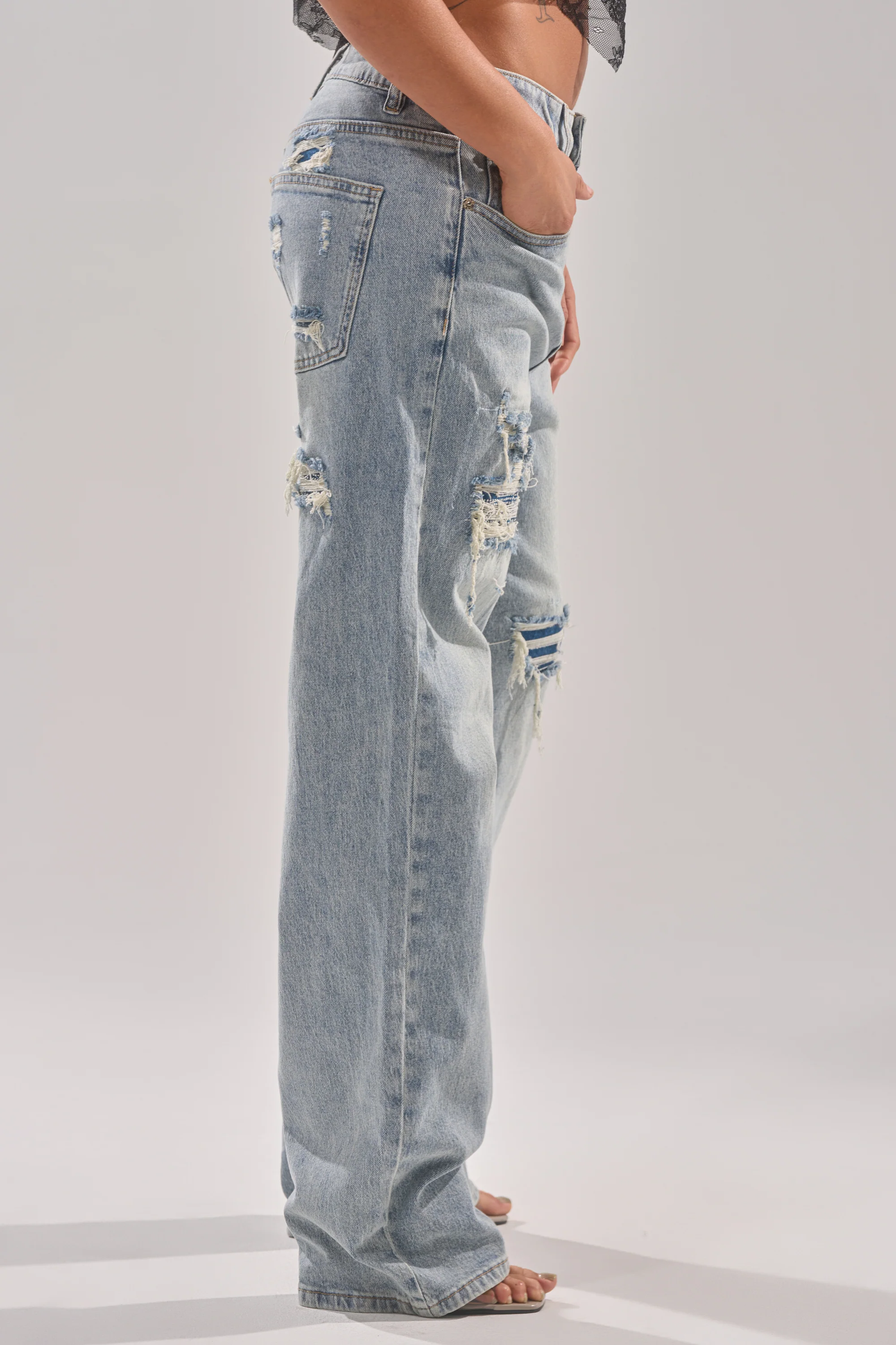 RUN AWAY WITH ME RELAXED DENIM - Image 4