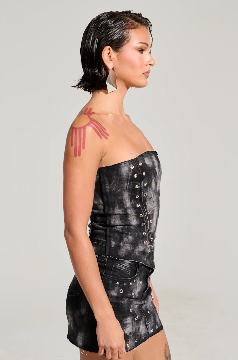 RUN THIS TOWN DENIM CORSET TOP - Image 3