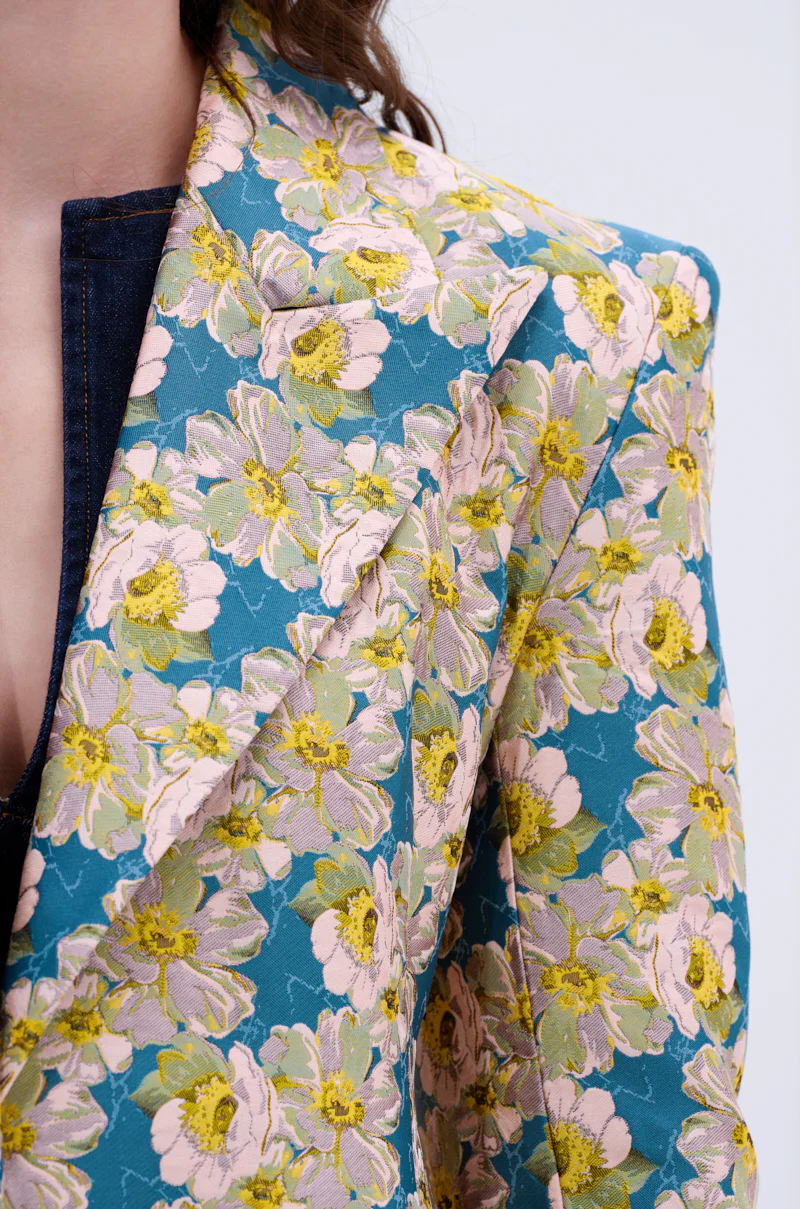 SCARLETT LUXE TRENCH IN BROCADE - Image 7