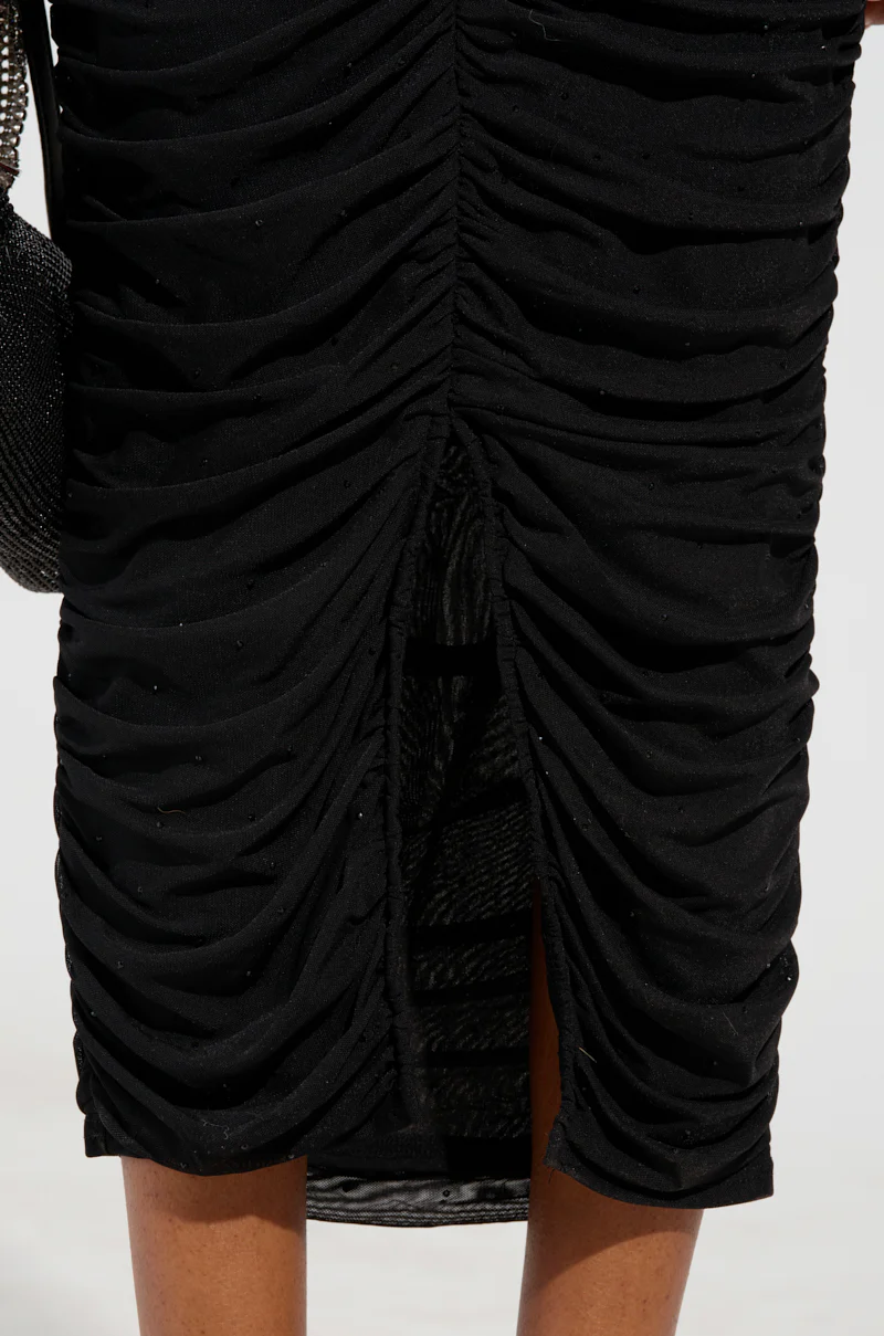 SERPENTI PLUNGE MIDI DRESS IN BLACK - Image 5