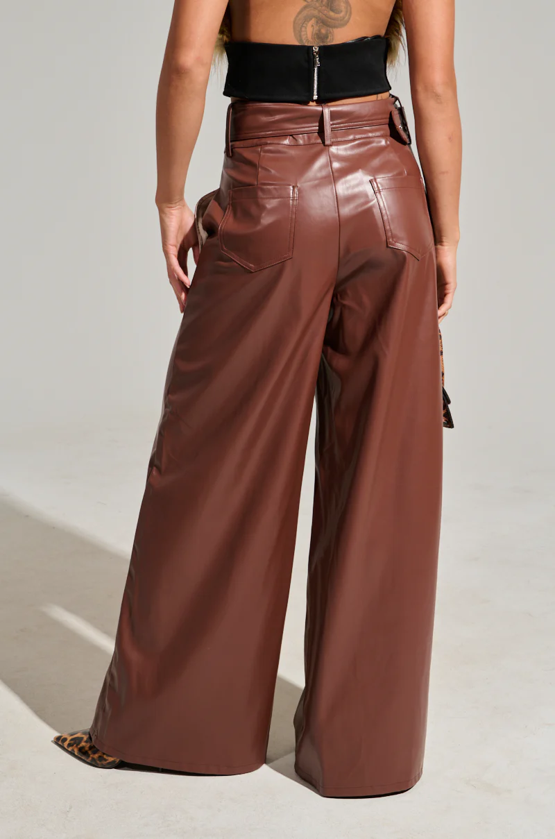 SHAINA FAUX LEATHER TROUSER - Image 5