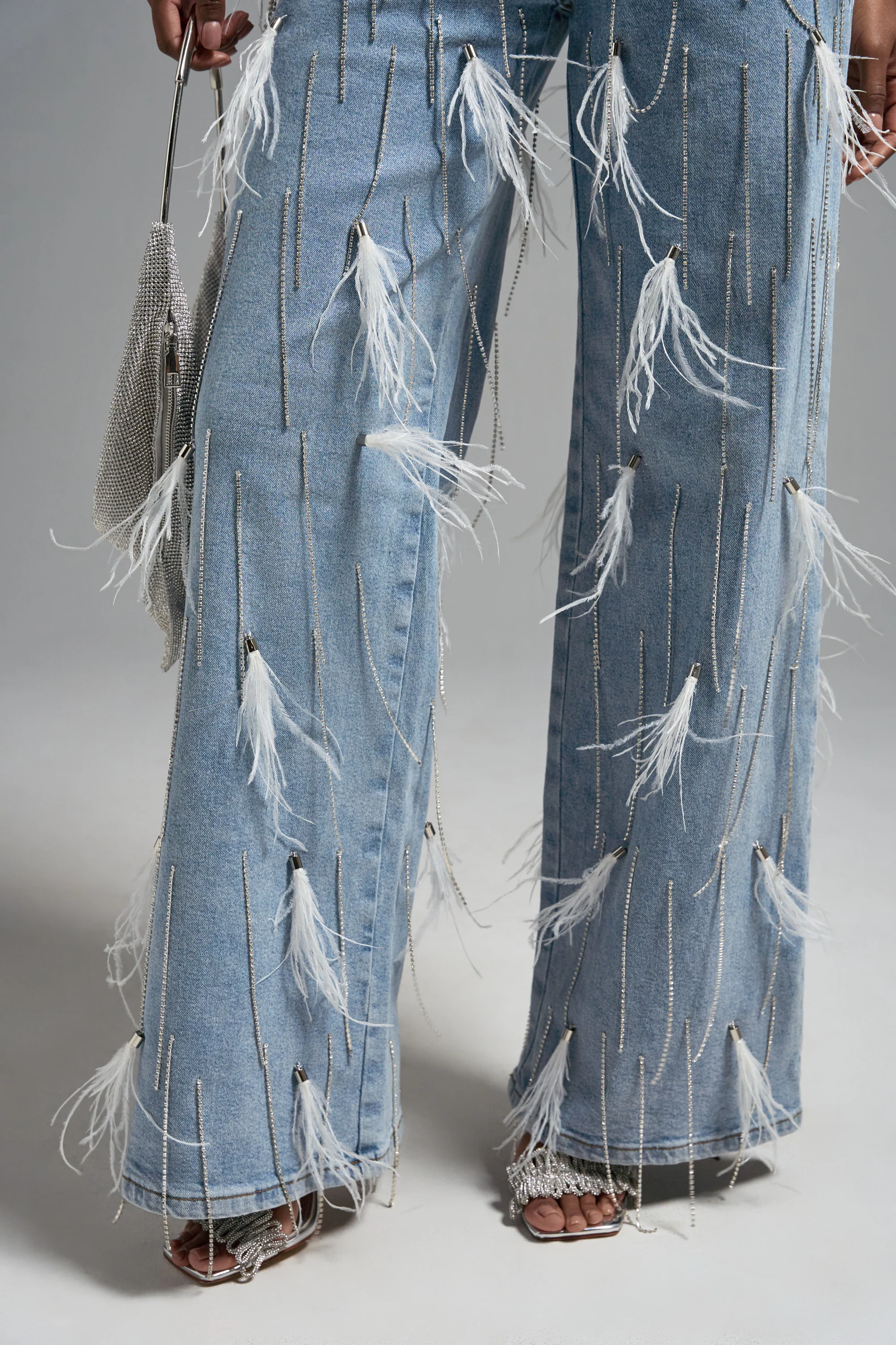SHAKE IT FOR ME GIRL WHITE FEATHER EMBELLISHED DENIM - Image 7