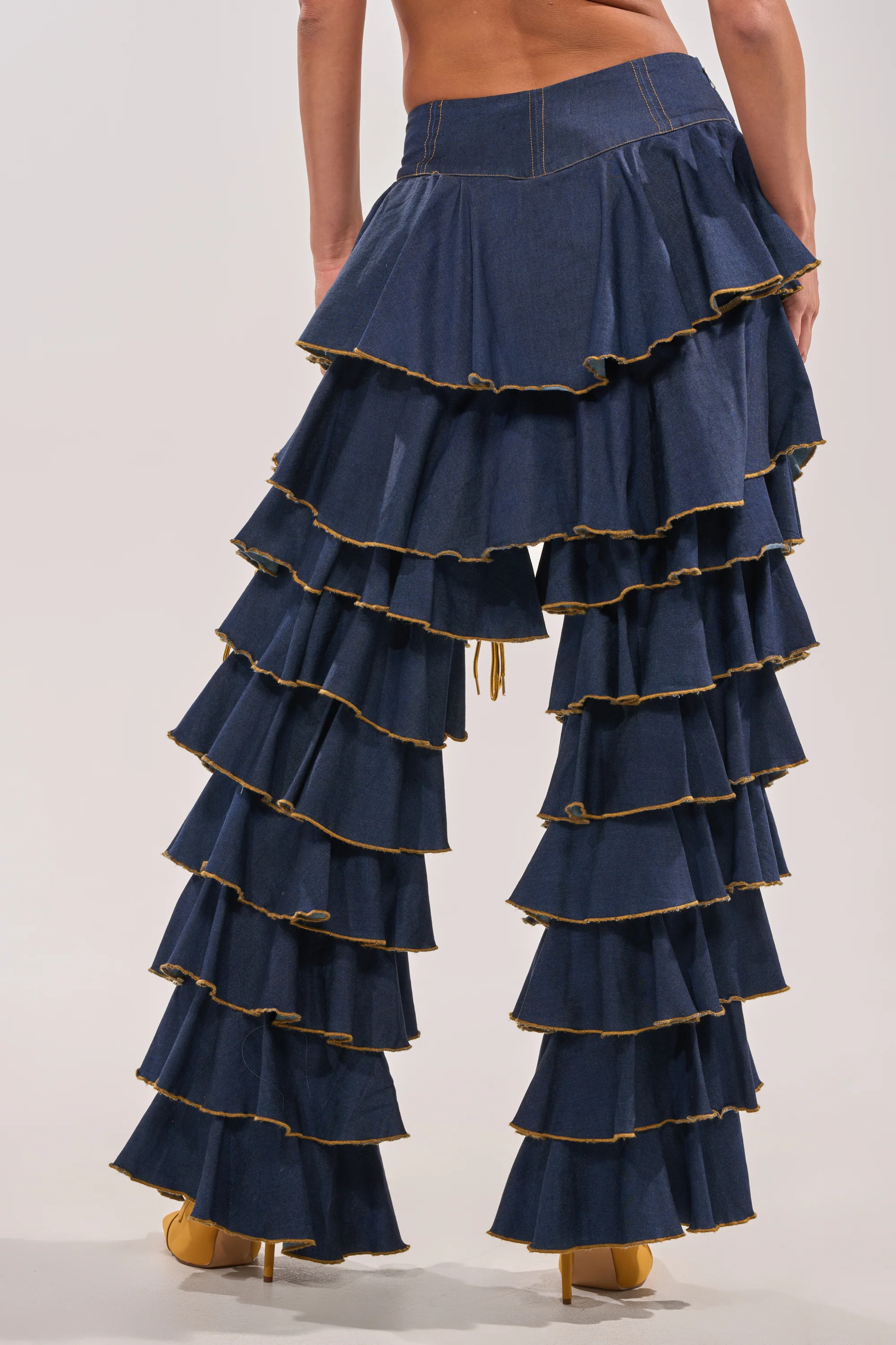 SHAKE IT OUT DENIM RUFFLE JEANS - Image 7