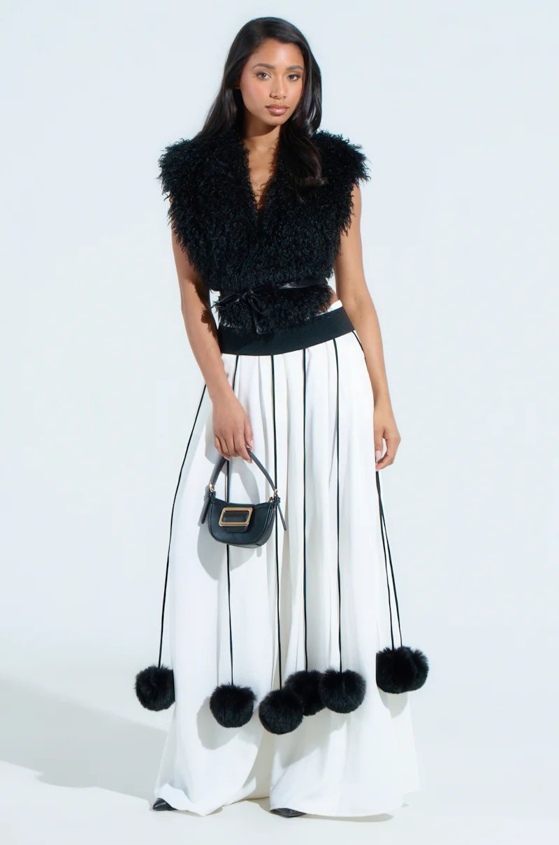 SHAKE YA POM POMS FUR BELT - Image 4